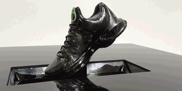 Феррофлюид и 3D-печатный сникер подняли продажи Nike на новую высоту
