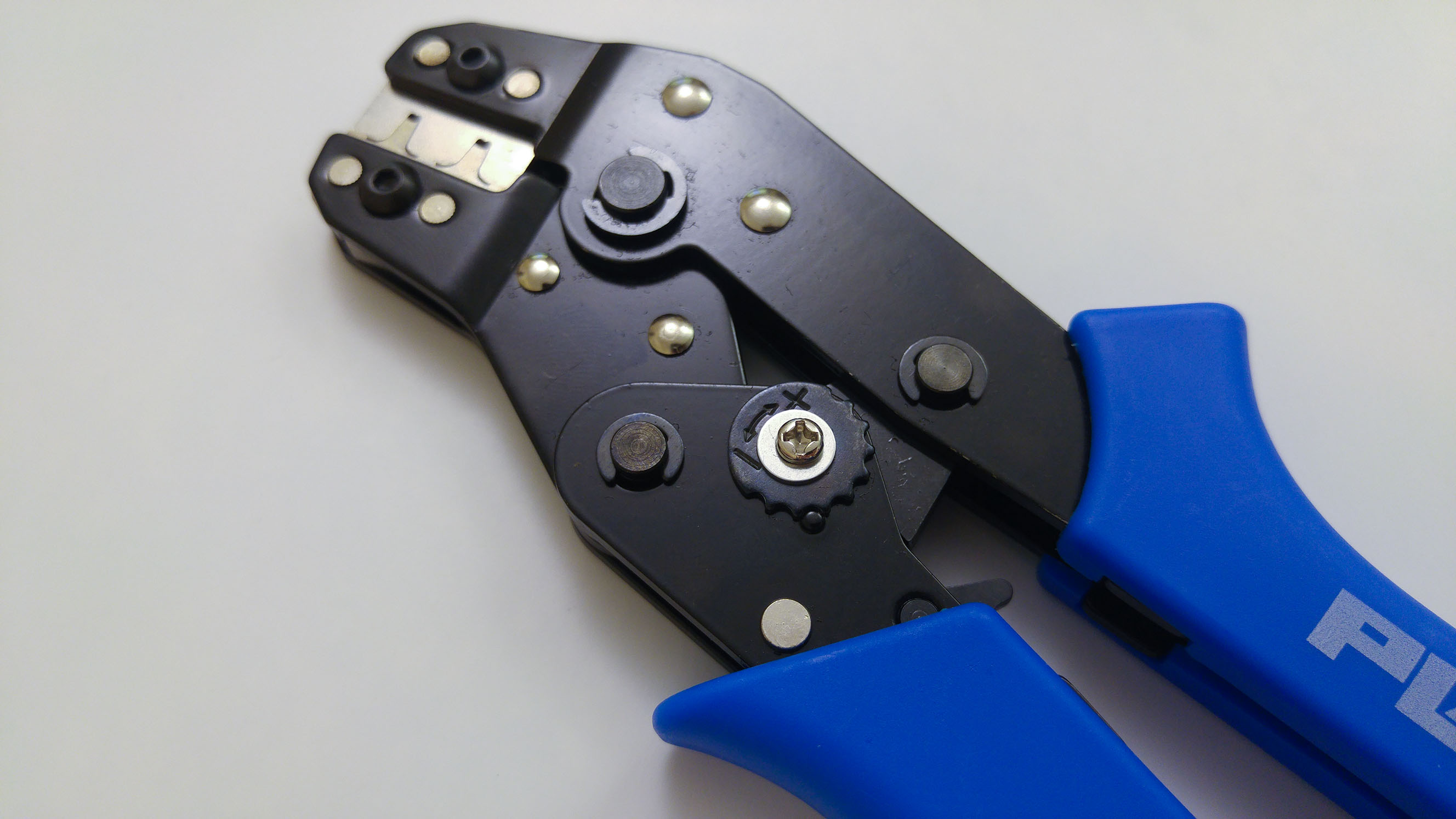 Cock Crimper