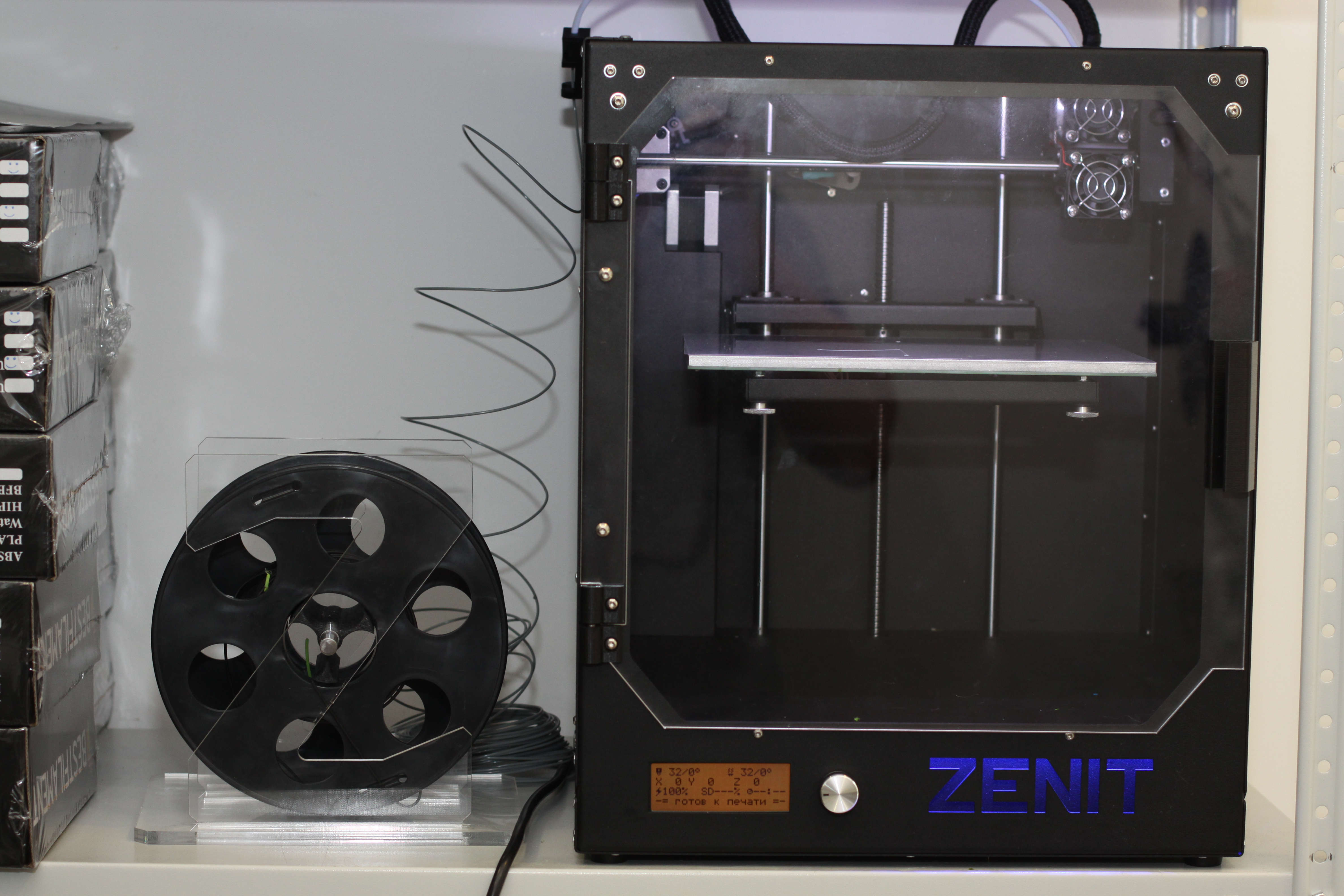 За 4 часа 3d принтер напечатал 64. Zenit 3d принтер экструдер. 3д принтер Зенит. Zenith d 3d принтер. Zenit 3d принтер печатающая.