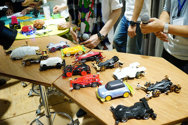 Разнообразные машинки Mini 4WD