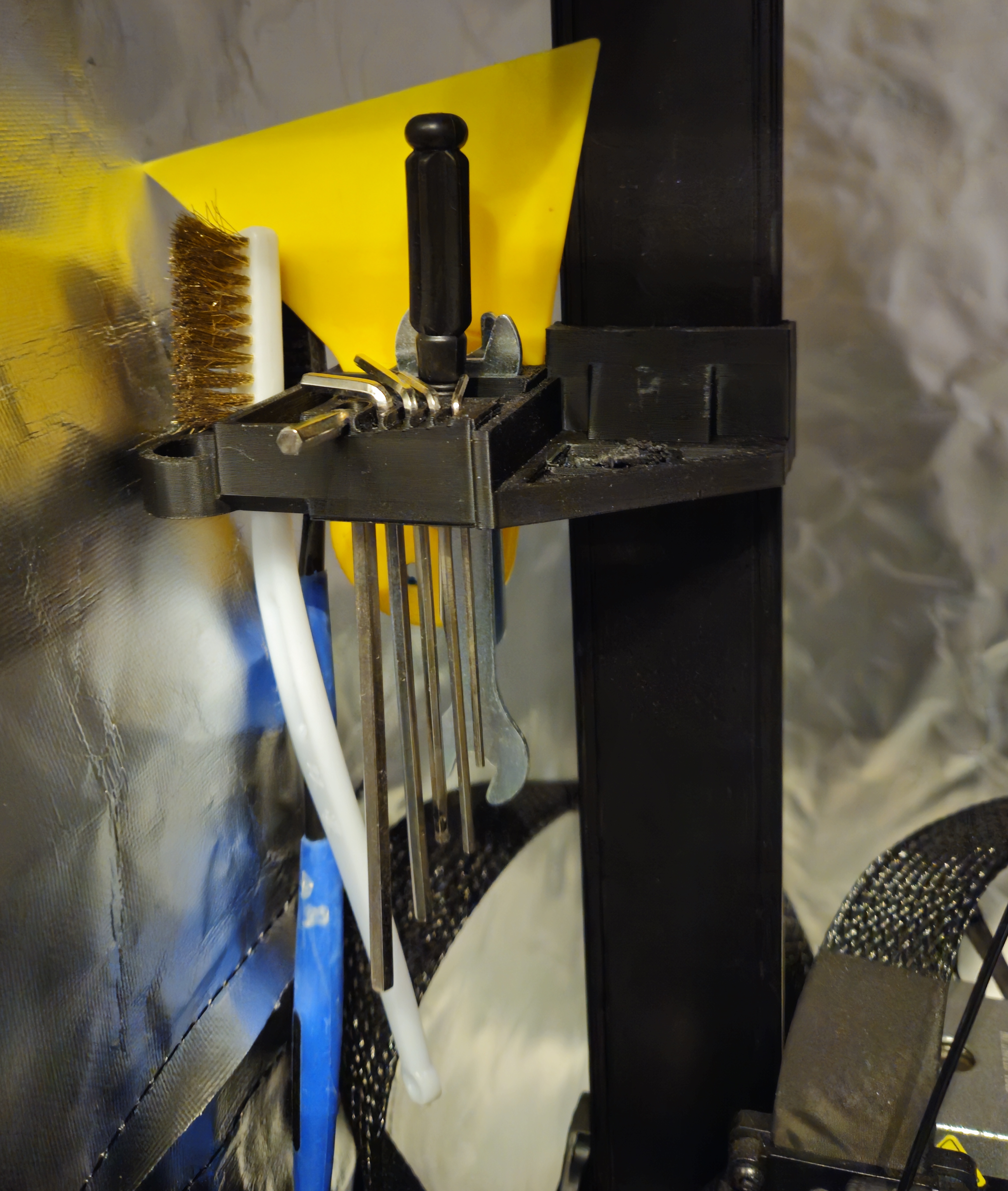 Ender 3 v3 SE yazıcı için alet düzenleyici (Plastik Aparattır!!!)