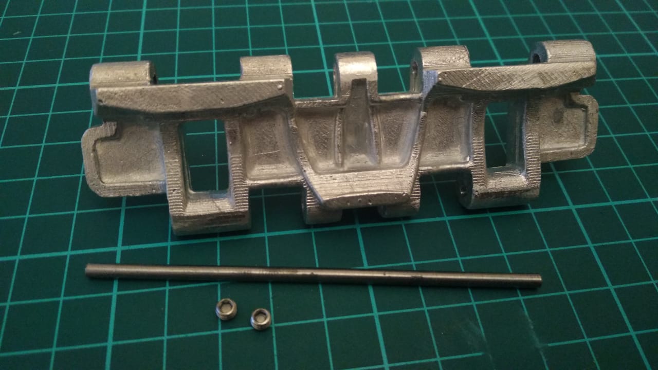 Truk KV1 1940 (Ölçek 1/6) (Plastik Aparattır!!!)
