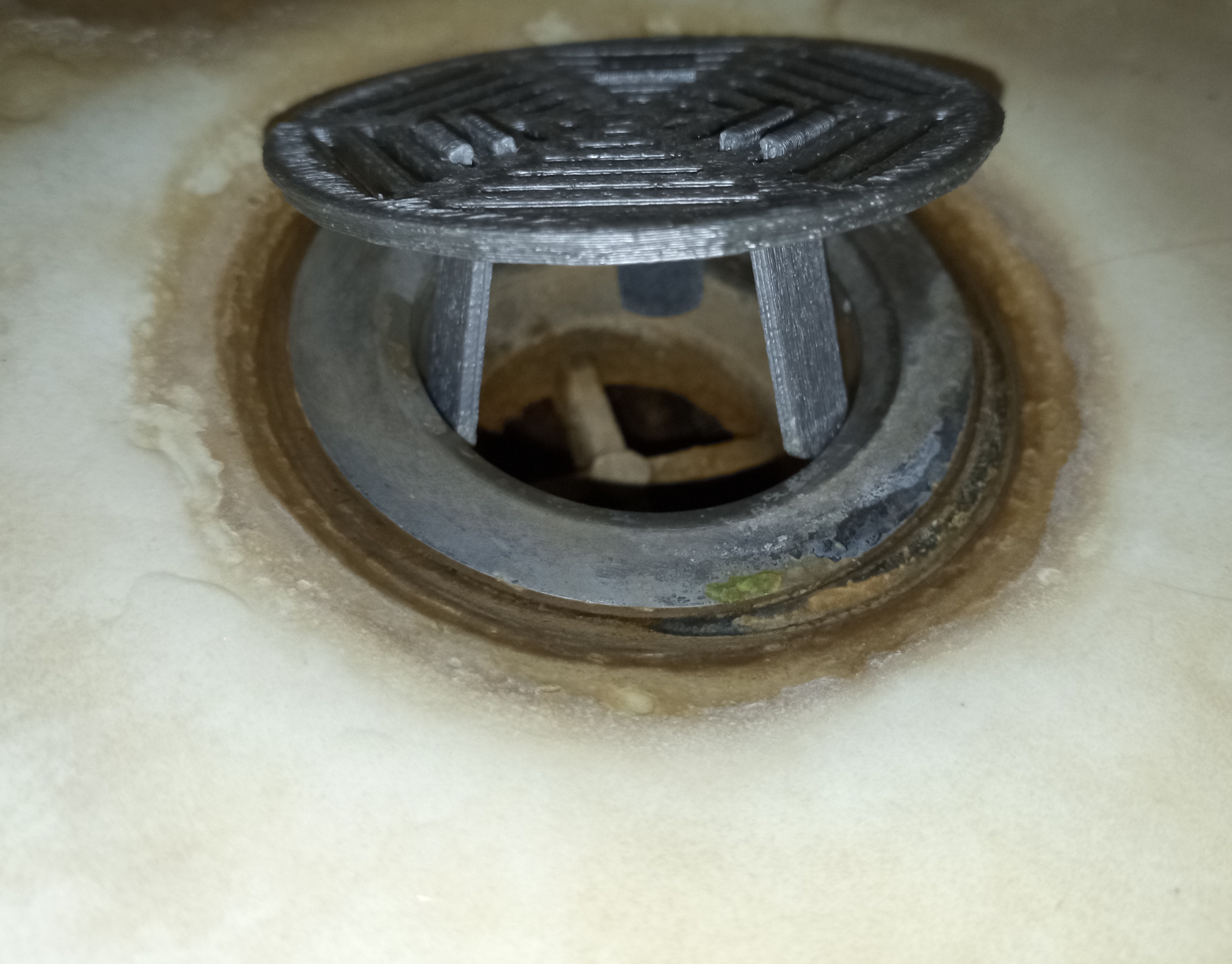 Trex (denizanası gibi) lavabo veya eski banyo için (Plastik Aparattır!!!)