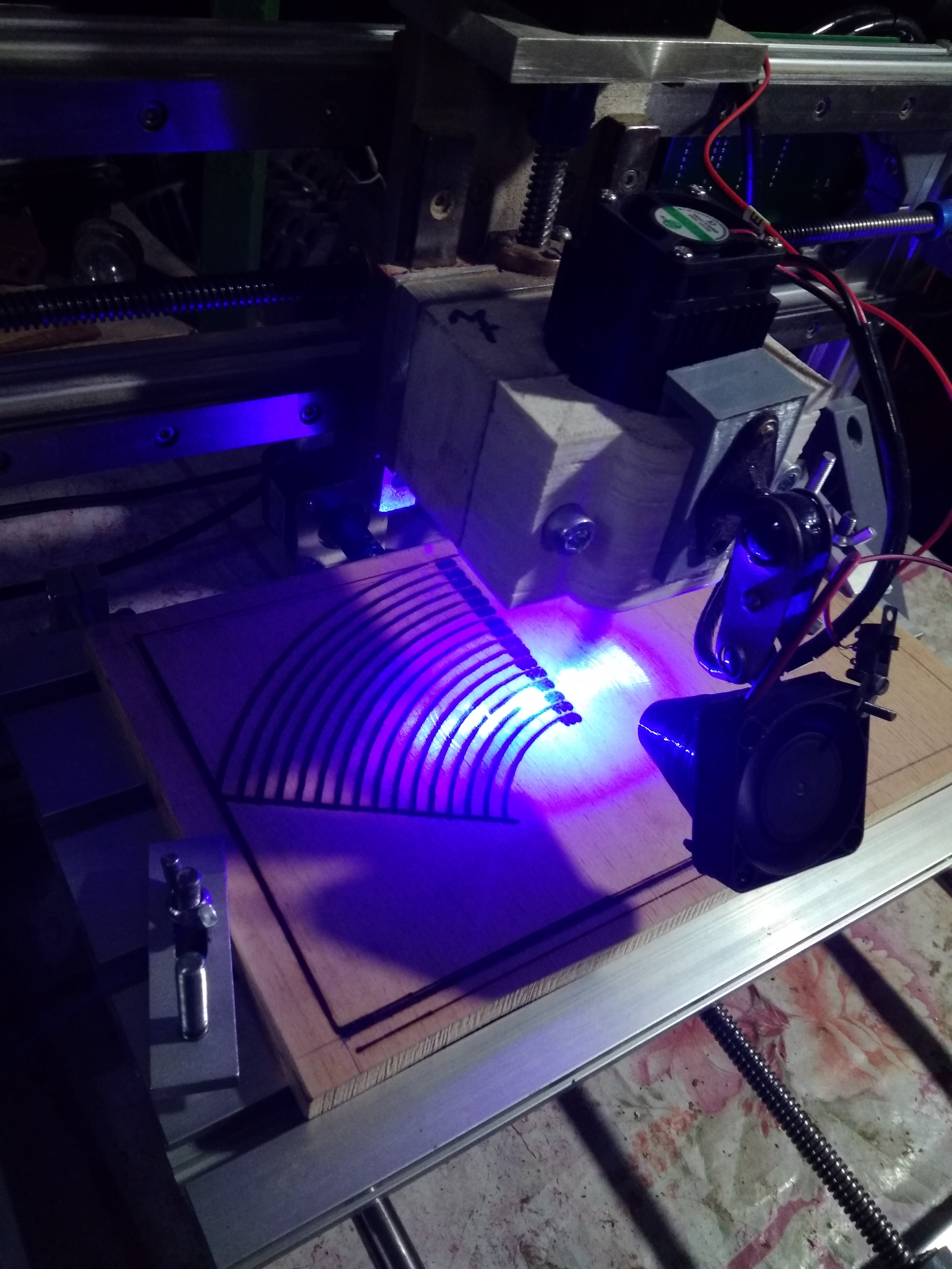 açık segment keskinleştirme şablonu (Plastik Aparattır!!!)