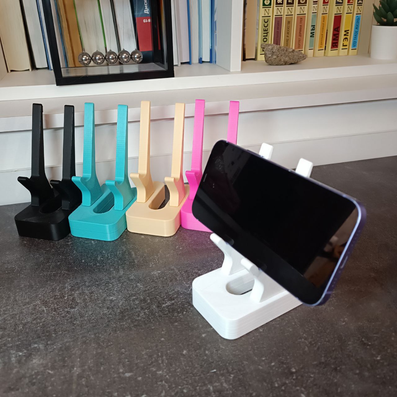 Bir Telefon İçin Üst (Plastik Aparattır!!!)