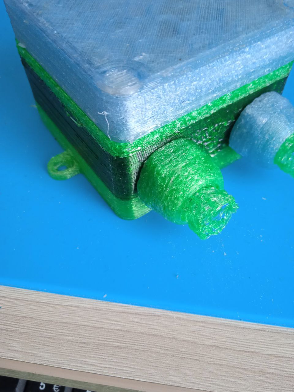 El. Montagonal Kutu 60X60X48 (Plastik Aparattır!!!)