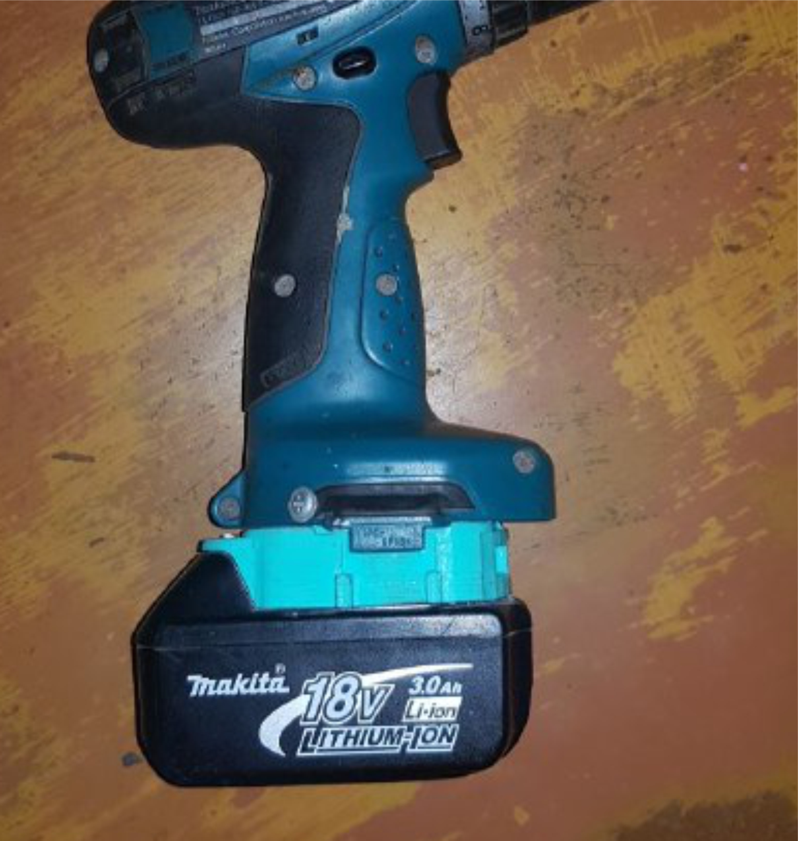 Makita Adaptörü - Makita Adaptörü - Nikel Litius - Nikel Lityum (Plastik Aparattır!!!)