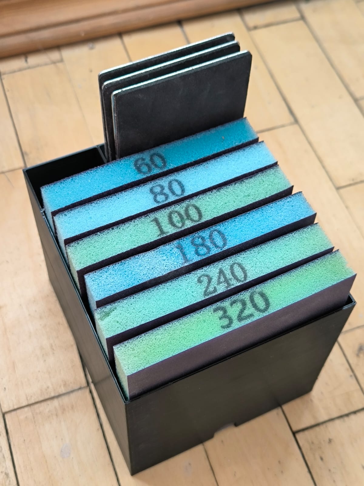 Dudaklar 100 mm ve elmas çubukları taşlama için organizatör 65mm (Plastik Aparattır!!!)