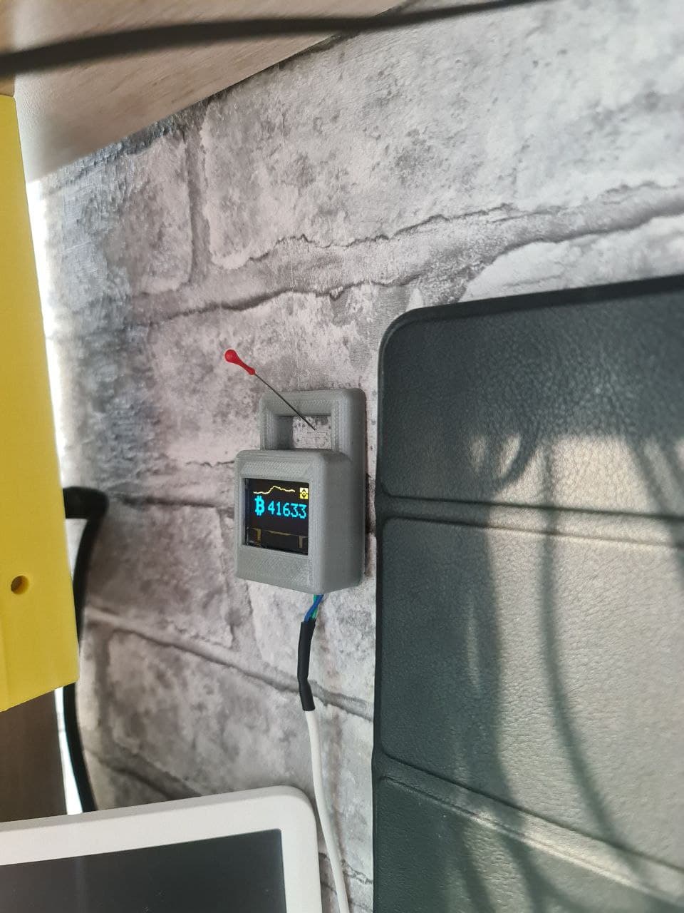 0.96 OLED 1306 64X128 Kutu (Plastik Aparattır!!!)