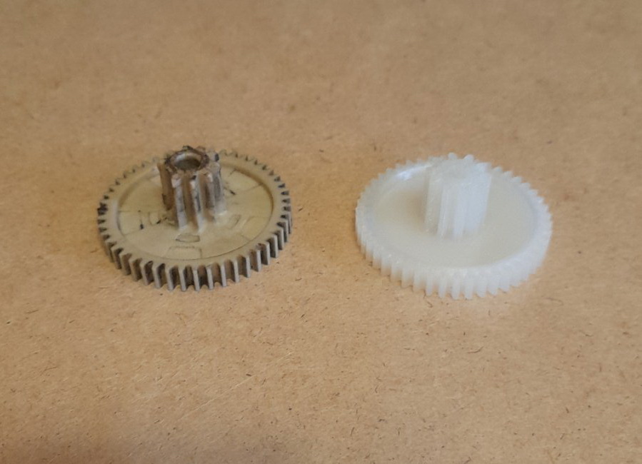 VW Passat B5 Hava Damperinin Dişvanı (Plastik Aparattır!!!)