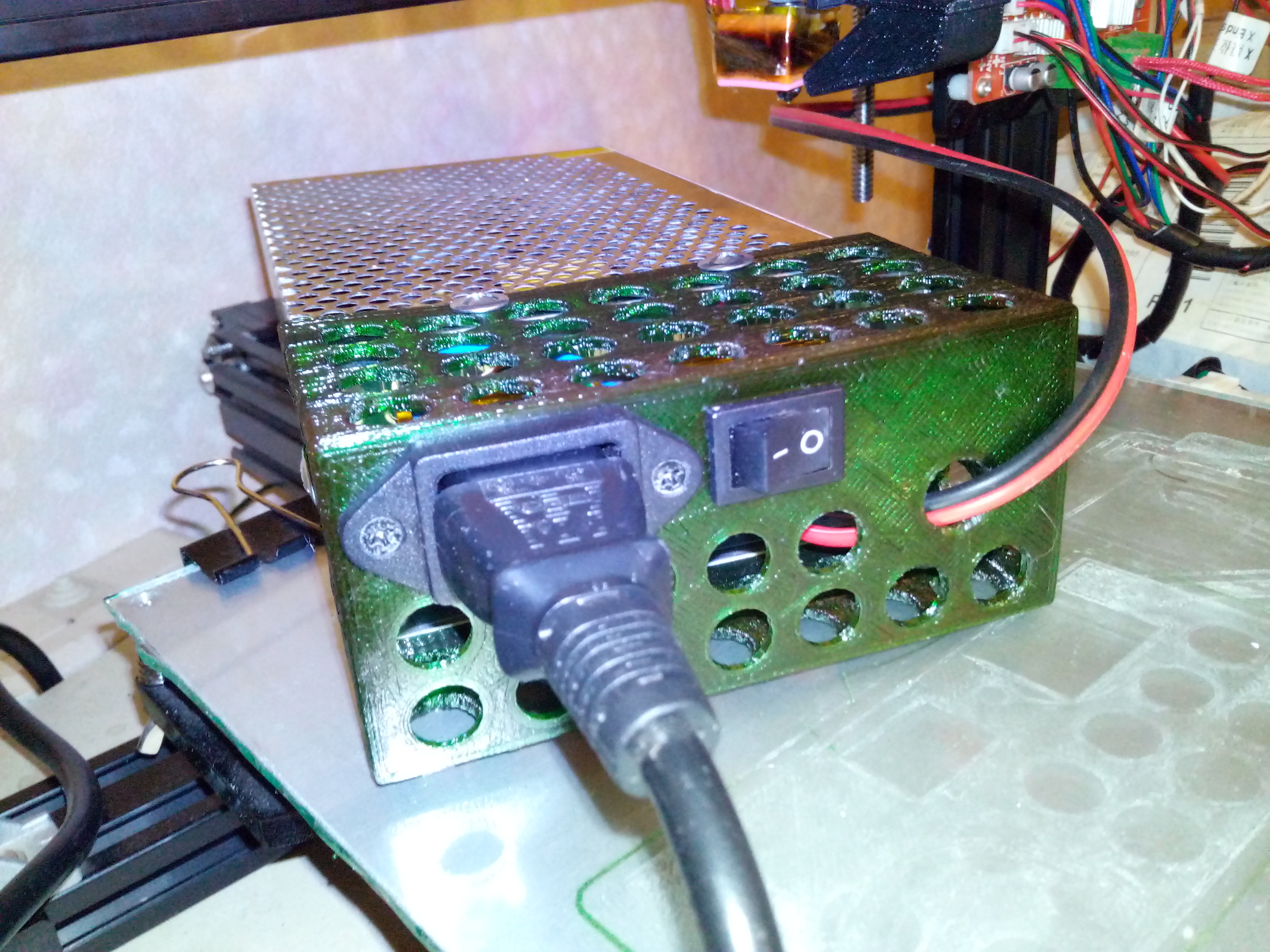 Güç kaynağı S-240-12 3D yazıcı için kasa. (Plastik Aparattır!!!)