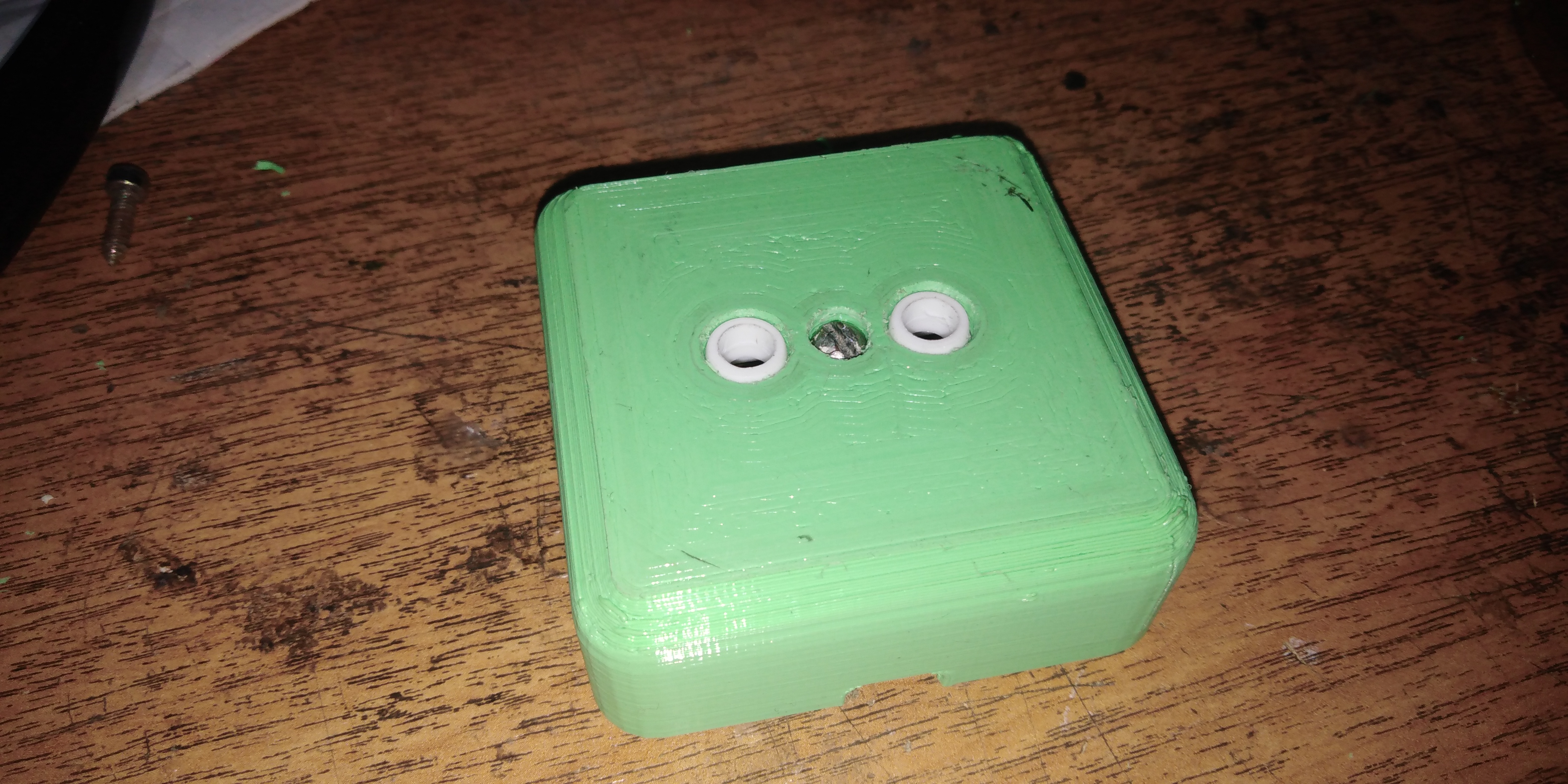 kapak soketi 220 volt iki seçenek (Plastik Aparattır!!!)