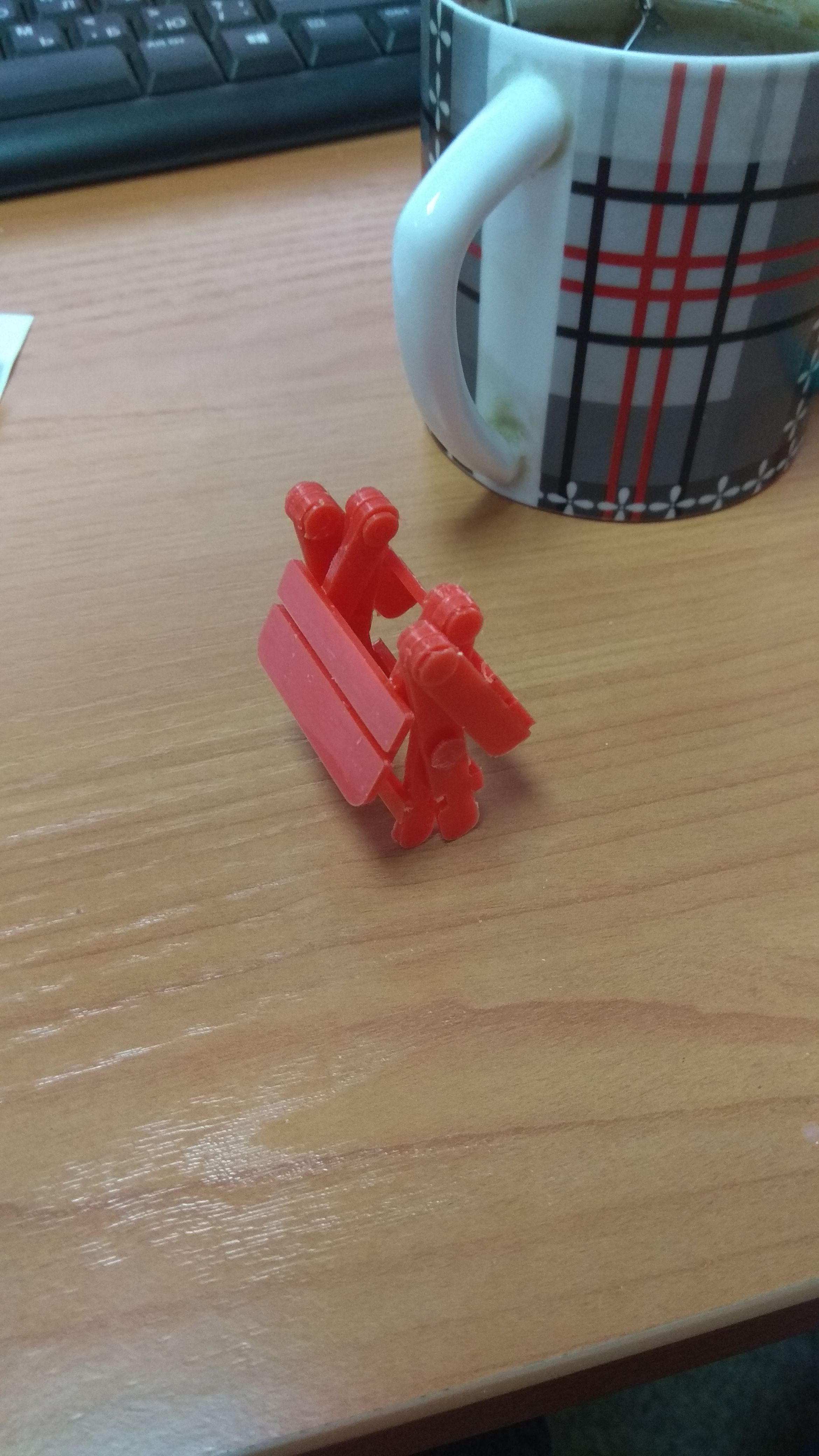 Katlanır taburenin prototipi (Plastik Aparattır!!!)