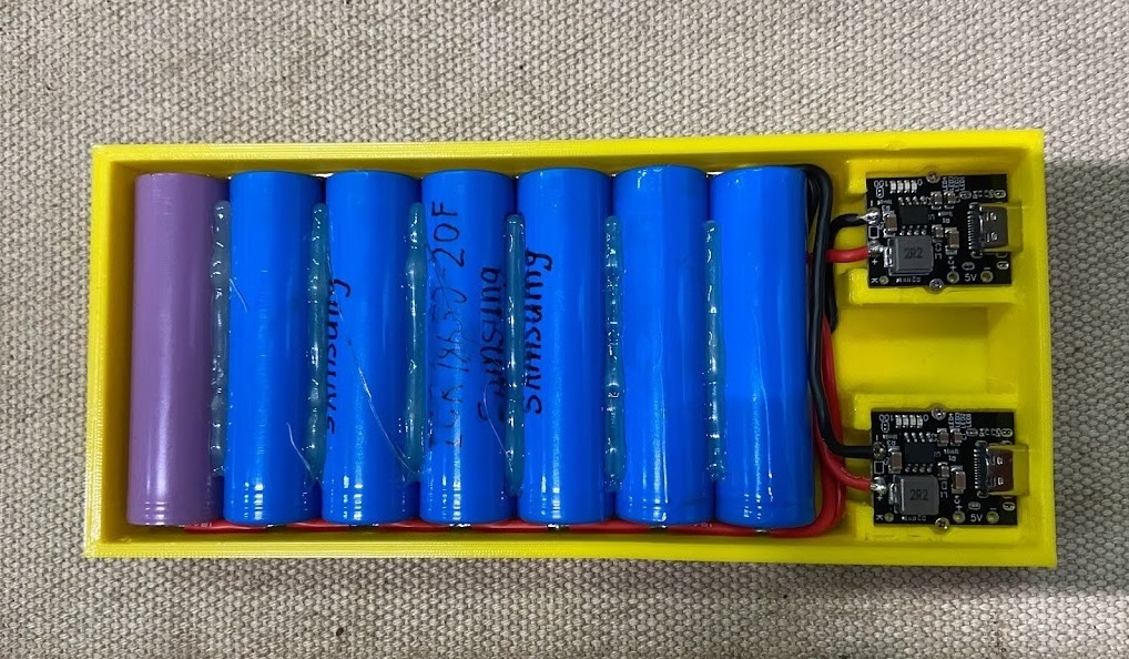 Kaykal 7x18650 güç bankası (Plastik Aparattır!!!)