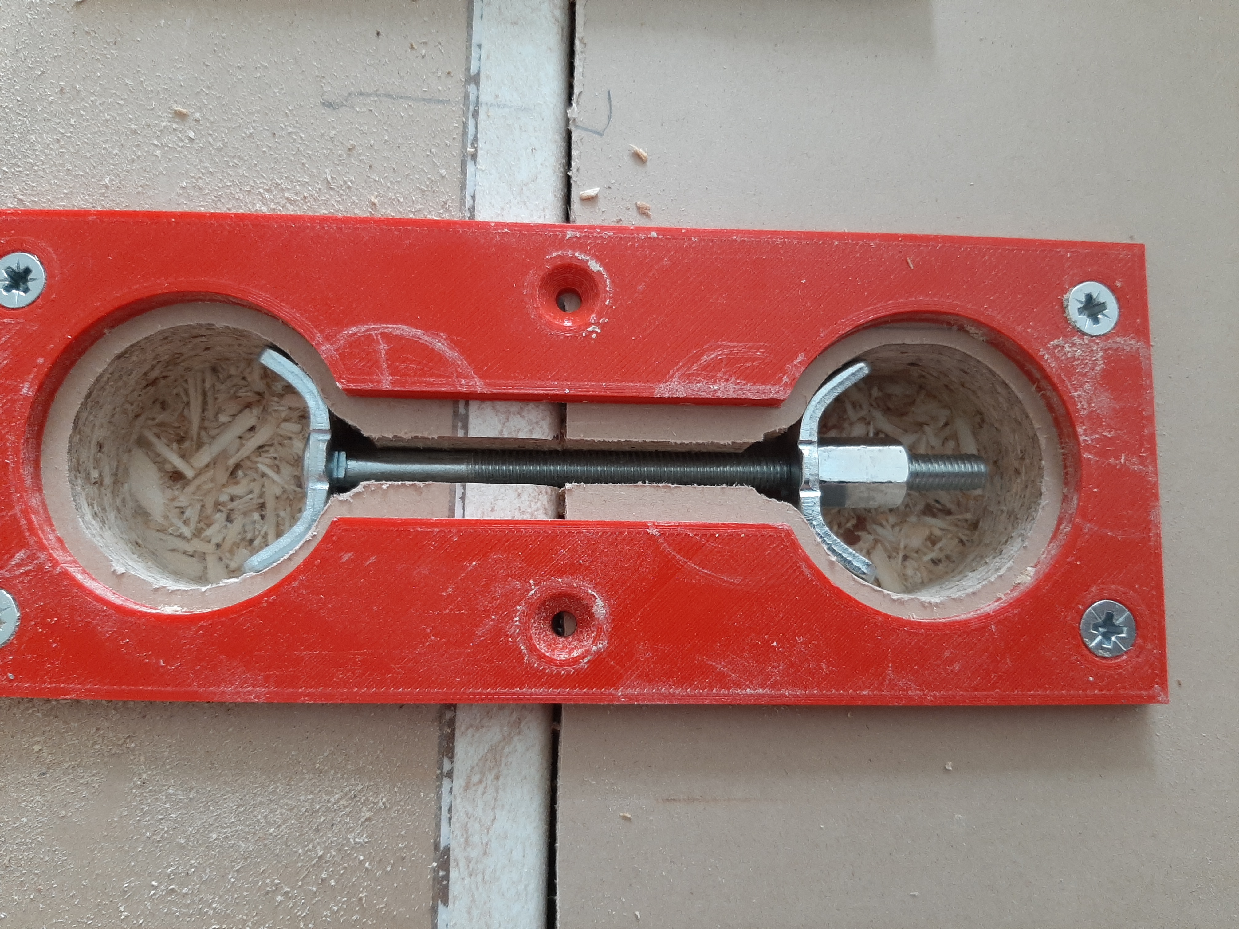 Tezgahı bağlamak için mobilya şablonu (Plastik Aparattır!!!)