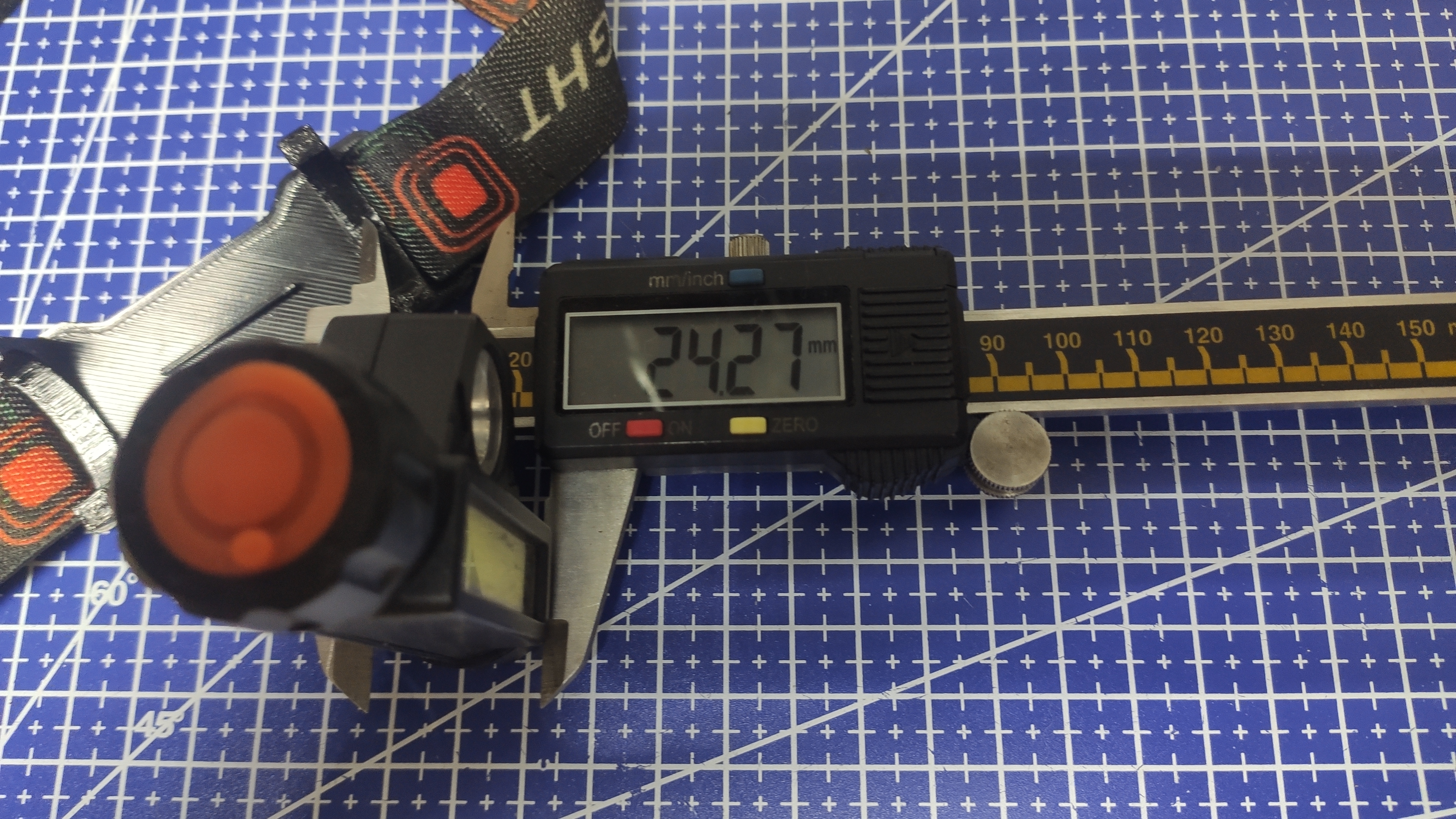 Kırık Fener Braketi (Plastik Aparattır!!!)