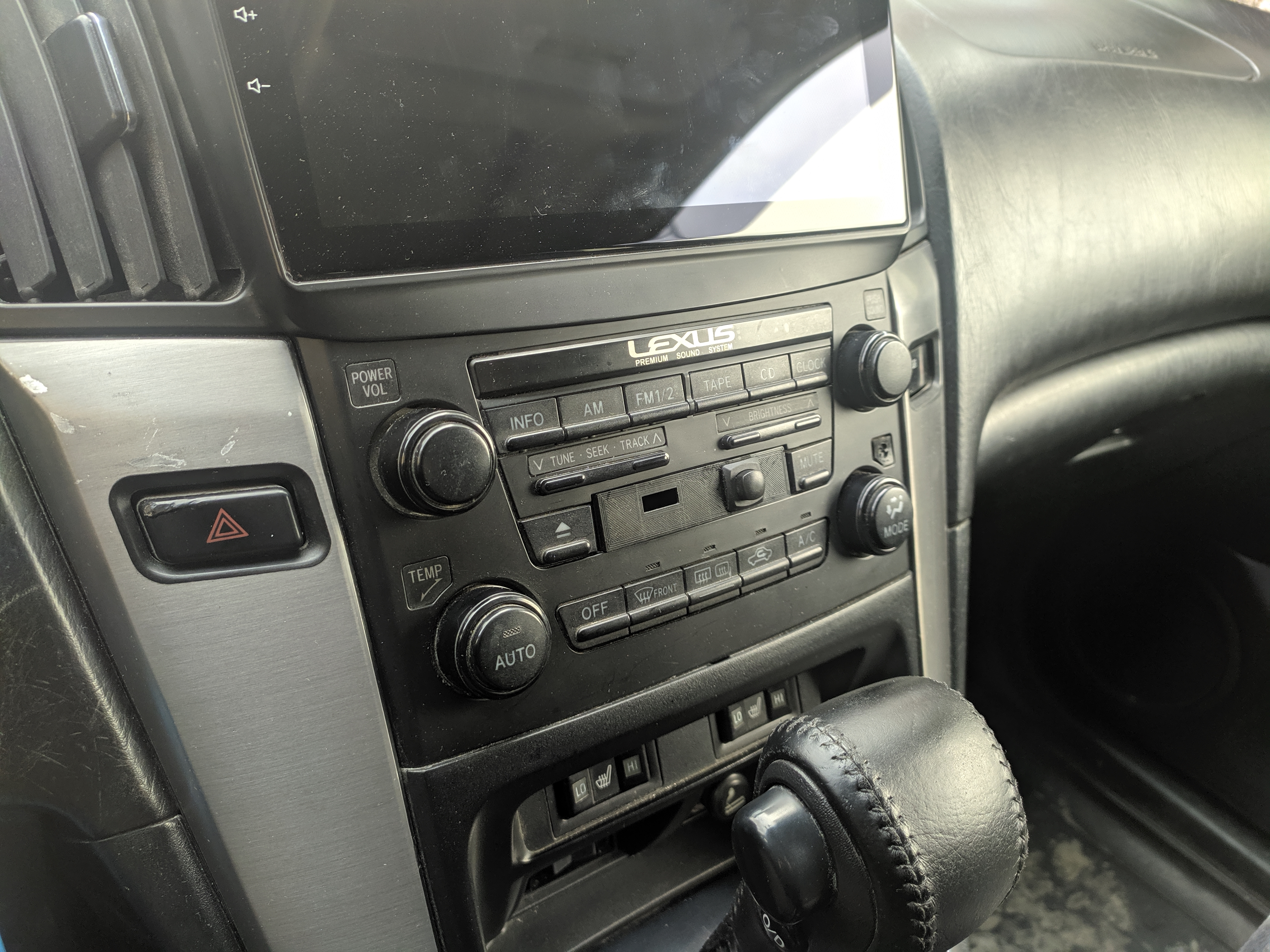Konnektörün ESB montajı, kaset güverte lexus rx300/toyota harrier 98-03 (Plastik Aparattır!!!)