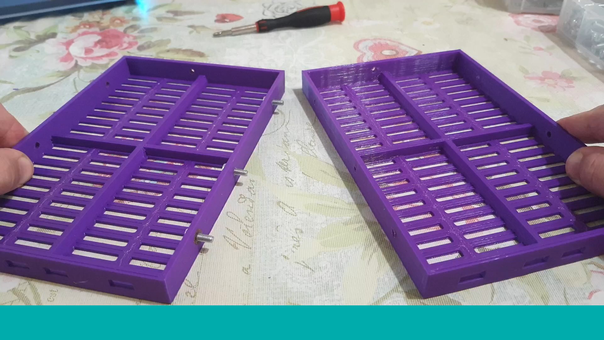 Bir kafeste raflar (bir hamster için) (Plastik Aparattır!!!)