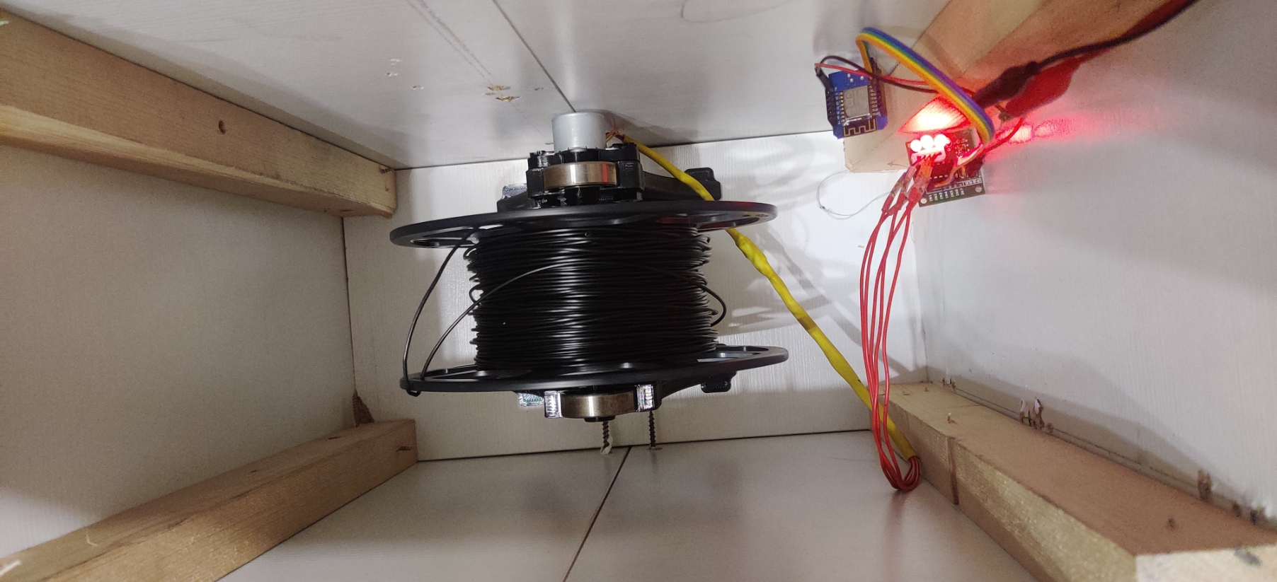 Step Engine 28byj-48'den bir sürücü ile bobin tutucu (Plastik Aparattır!!!)