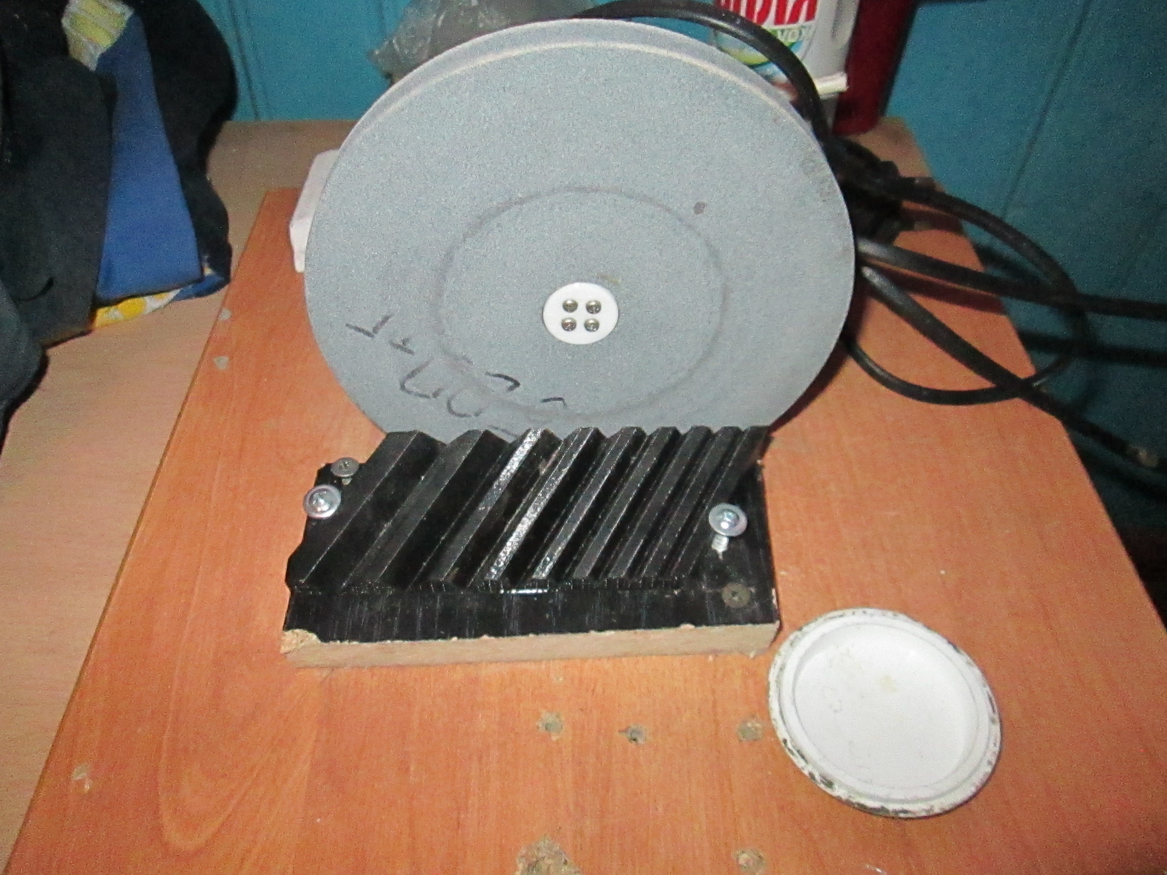 Matkaplar keskinleştirme için (Plastik Aparattır!!!)