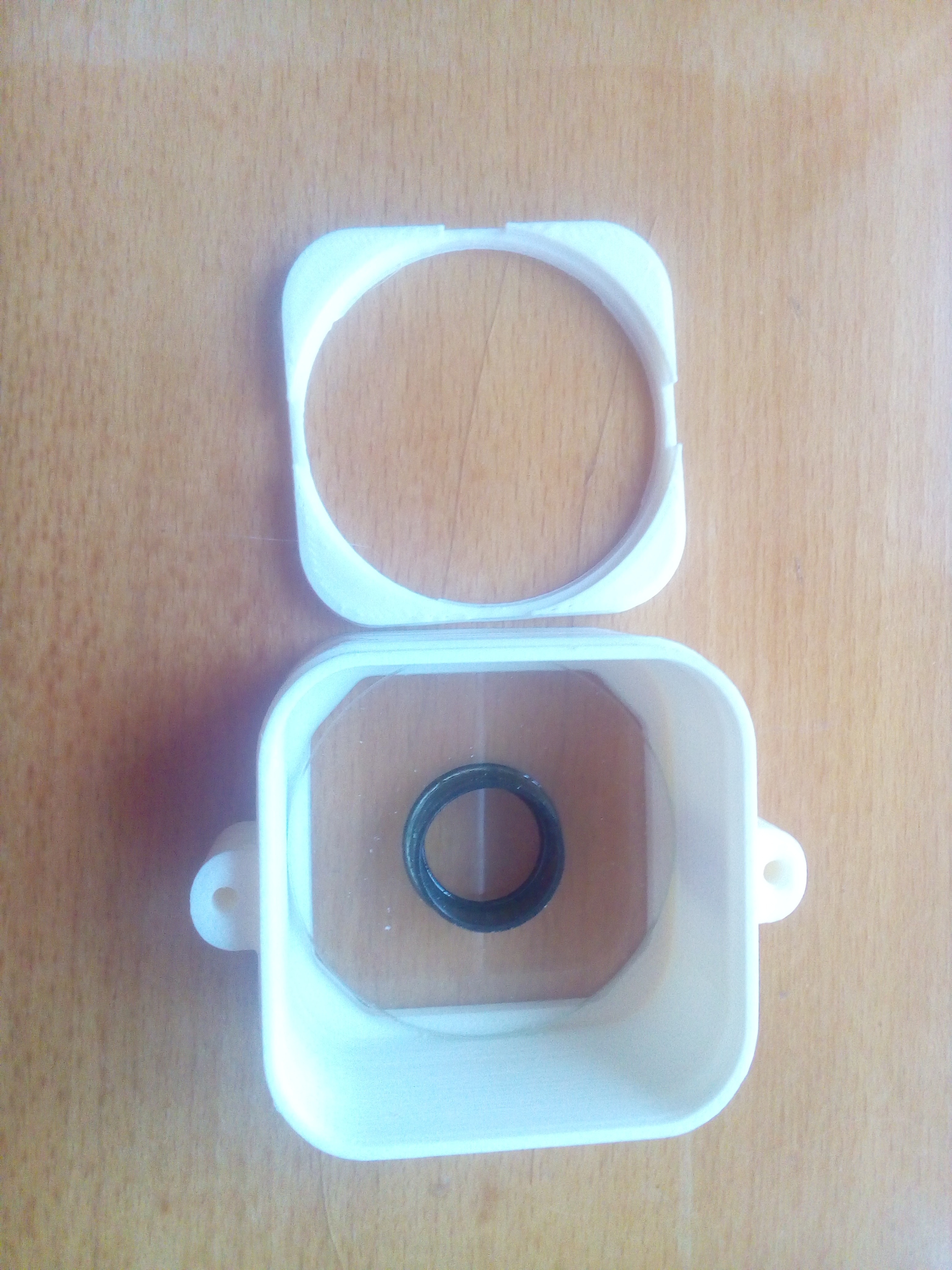 CCTV Boks. (Plastik Aparattır!!!)