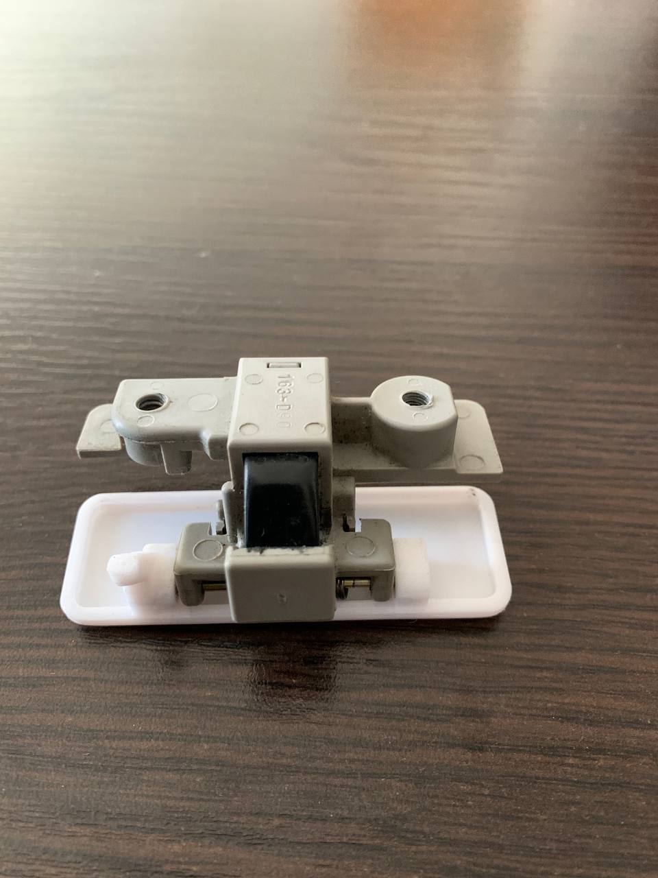 Mitsubishi Delica (Plastik Aparattır!!!)