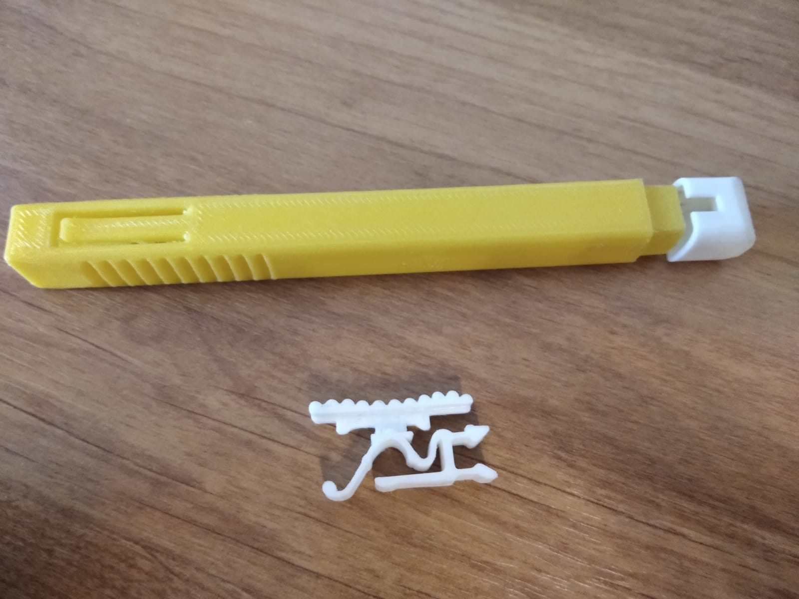 Lastik Pengrand Pentel Clicic Silgi 1 (Plastik Aparattır!!!)