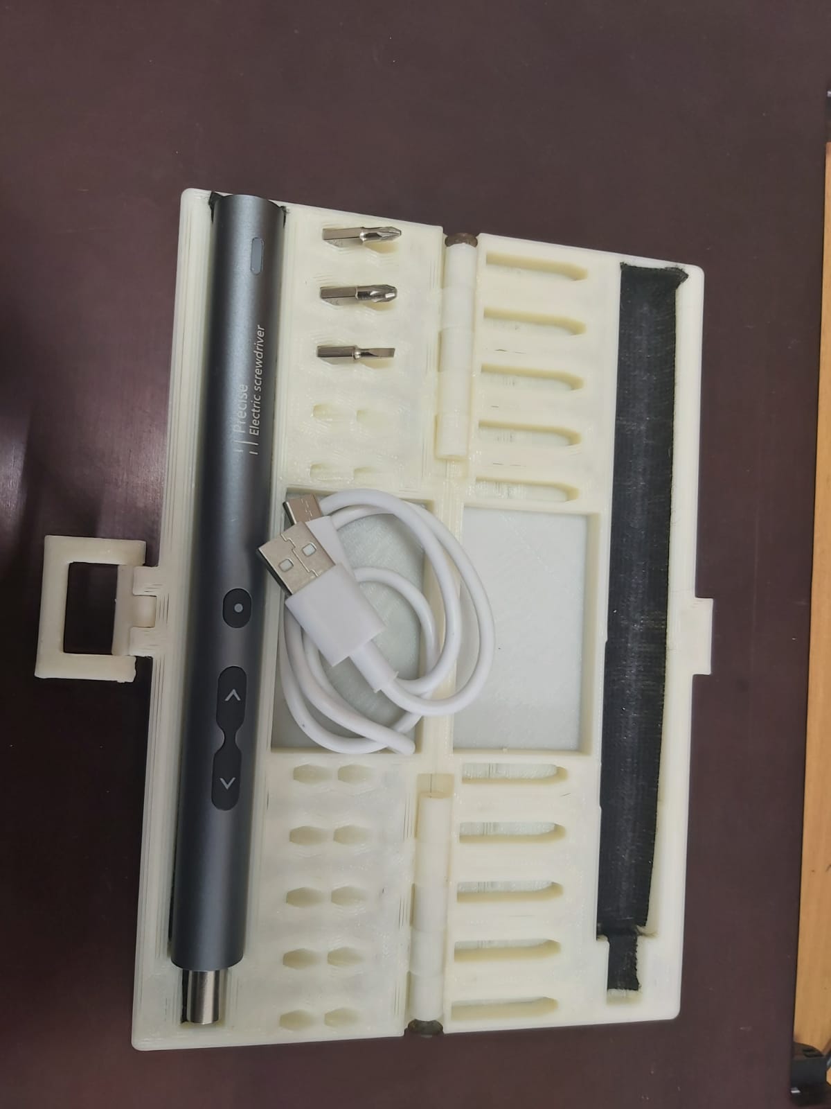 Tornavida için boks "hassas elektrikli tornavida" (Plastik Aparattır!!!) Tornavida için boks "hassas elektrikli tornavida" (Plastik Aparattır!!!)