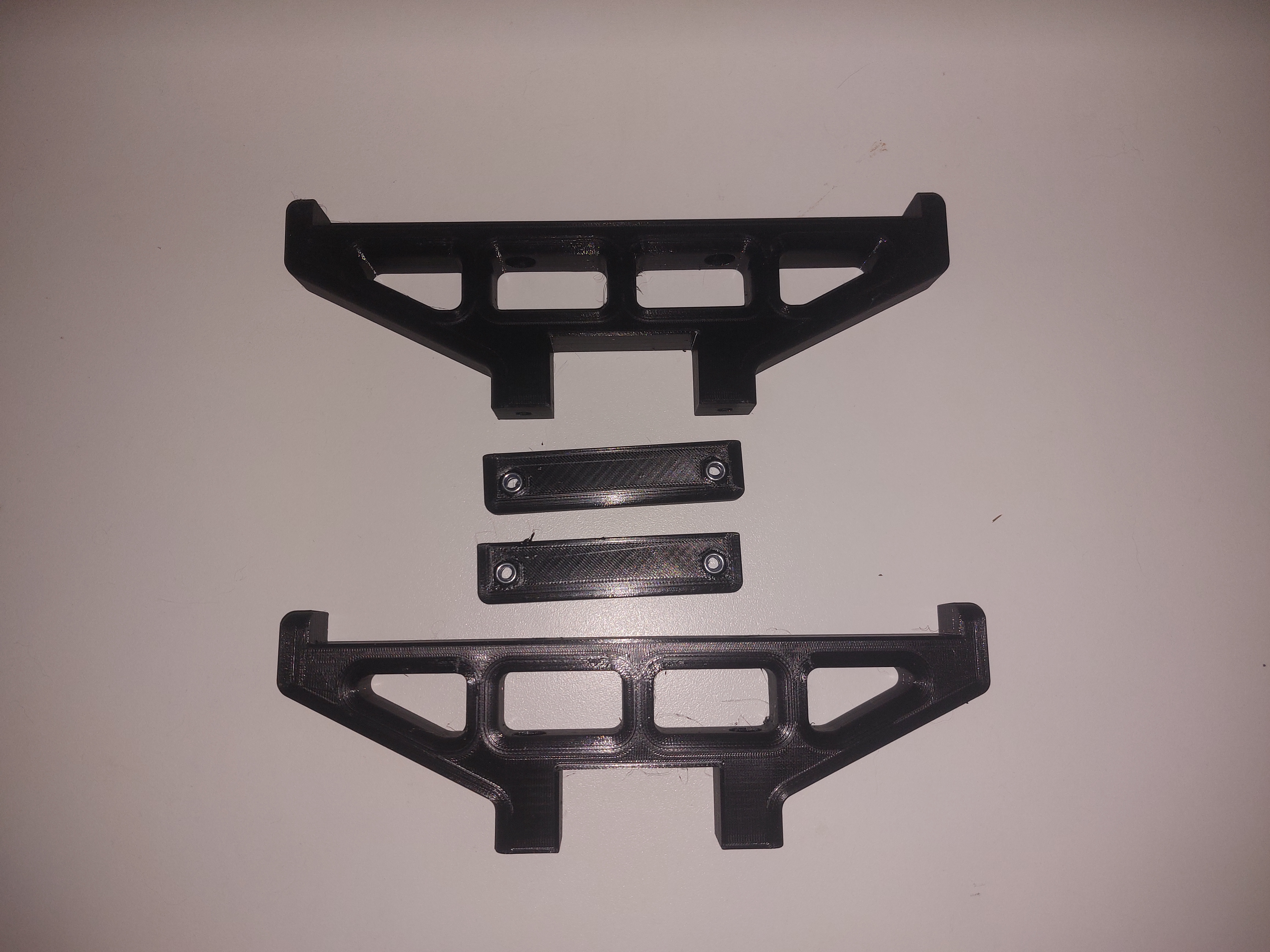 PC masaya monte. (Plastik Aparattır!!!)