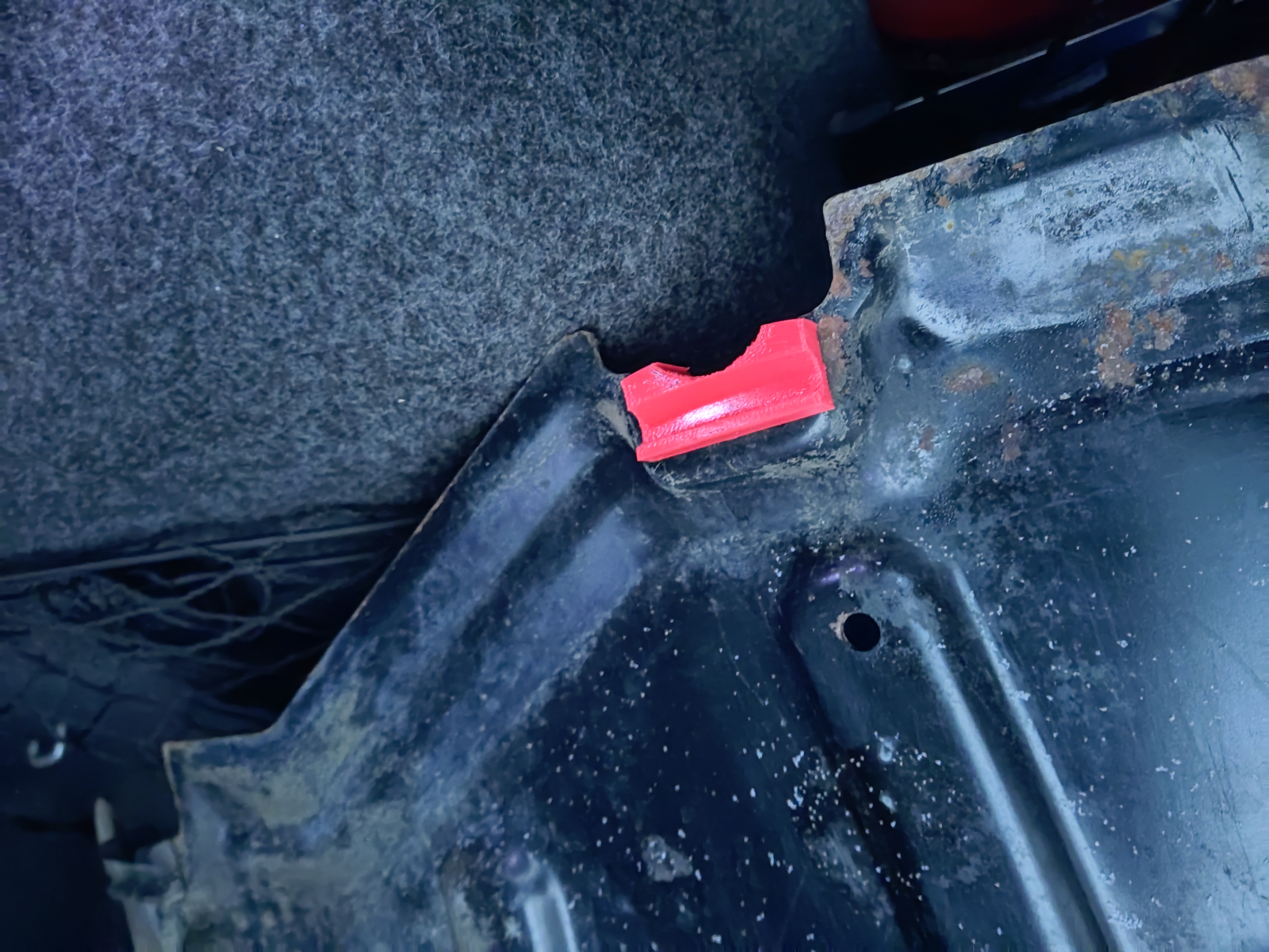 CARTER SKODA OCTAVIA TURU 1J0018977A'yı korumak için elastik bant (Plastik Aparattır!!!)