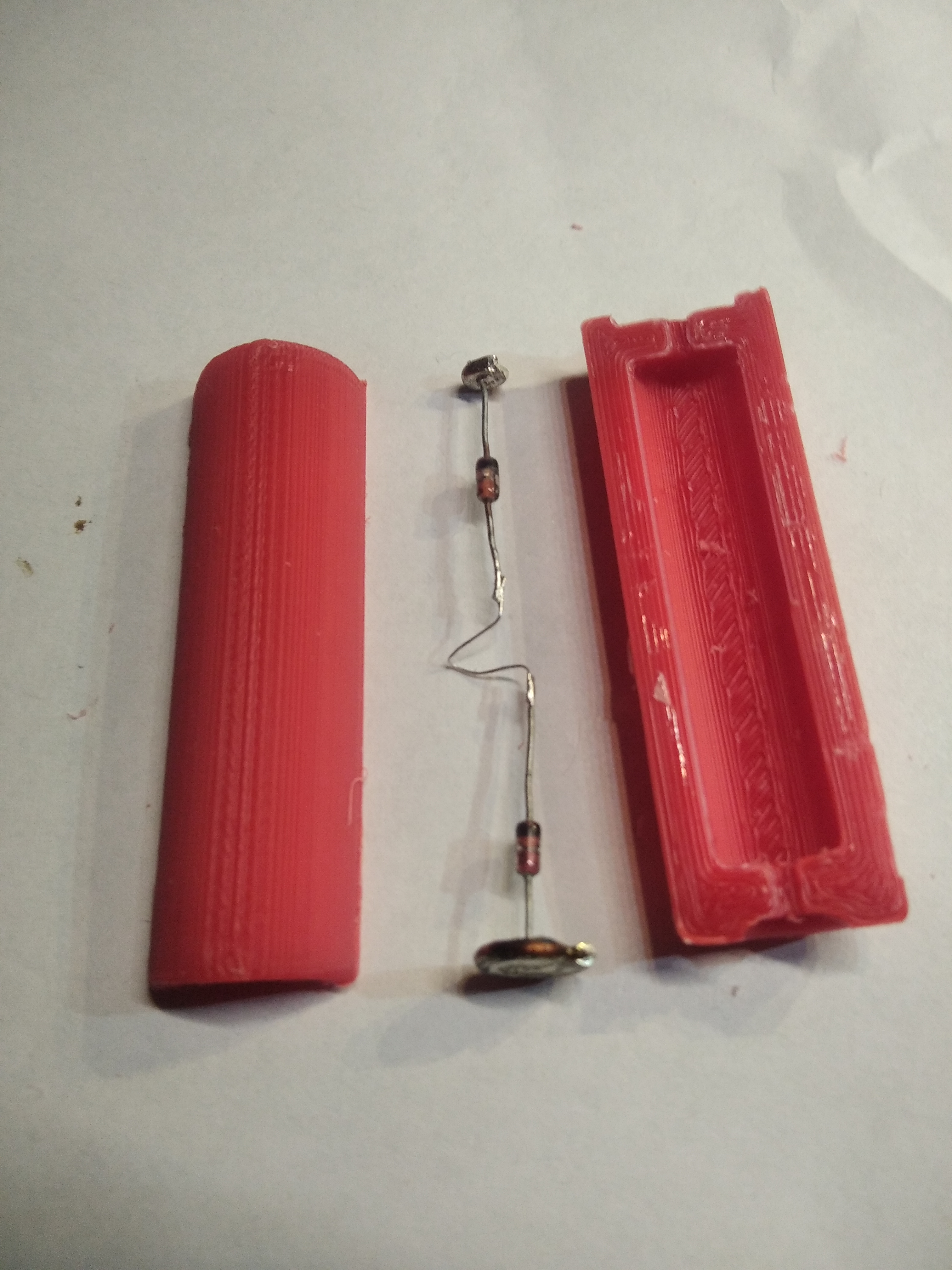 AA pillerinin lityum pil ile değiştirilmesi. Model "Aptallar" (Plastik Aparattır!!!)