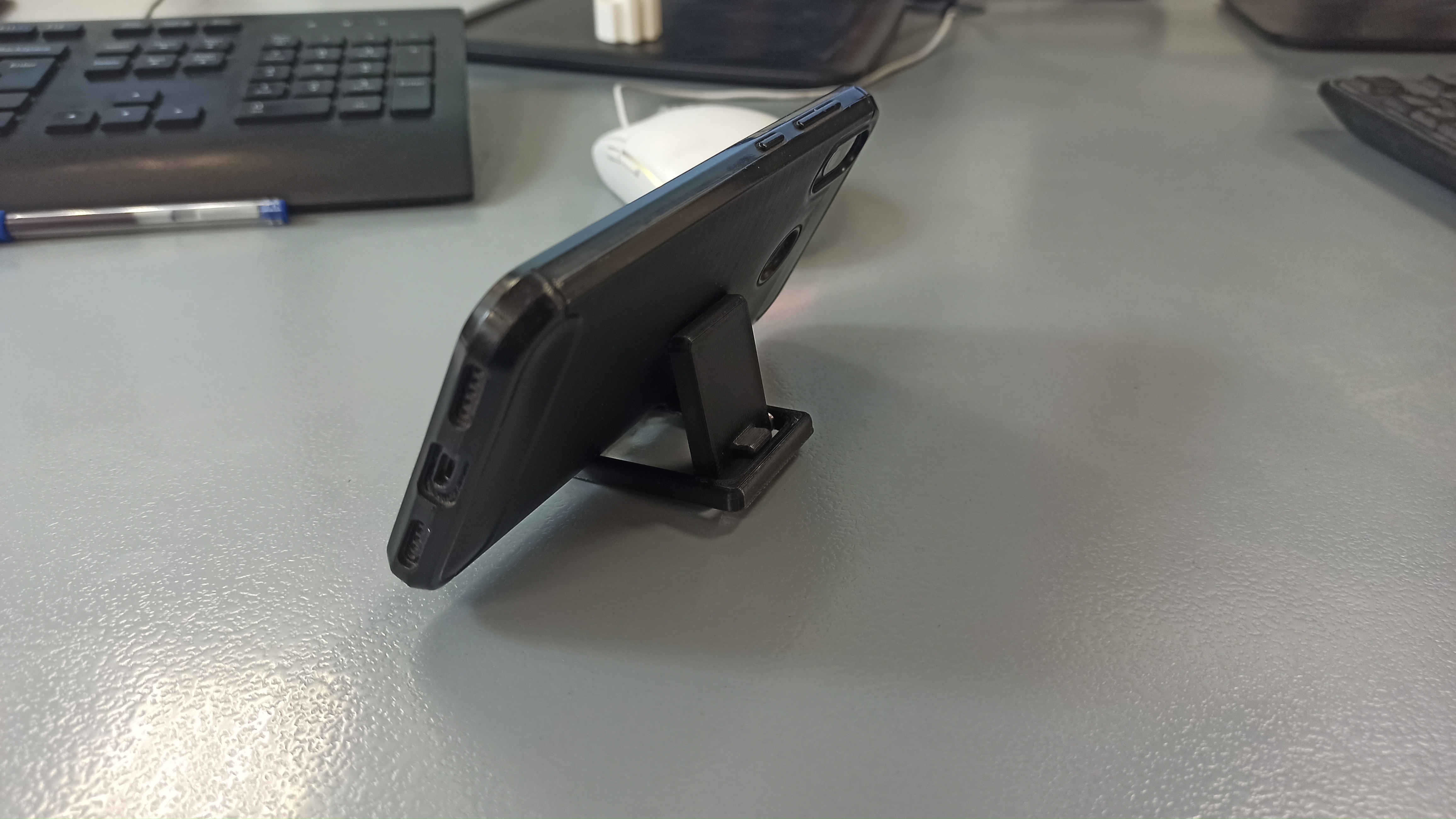 Telefon için küçük stand (Plastik Aparattır!!!)