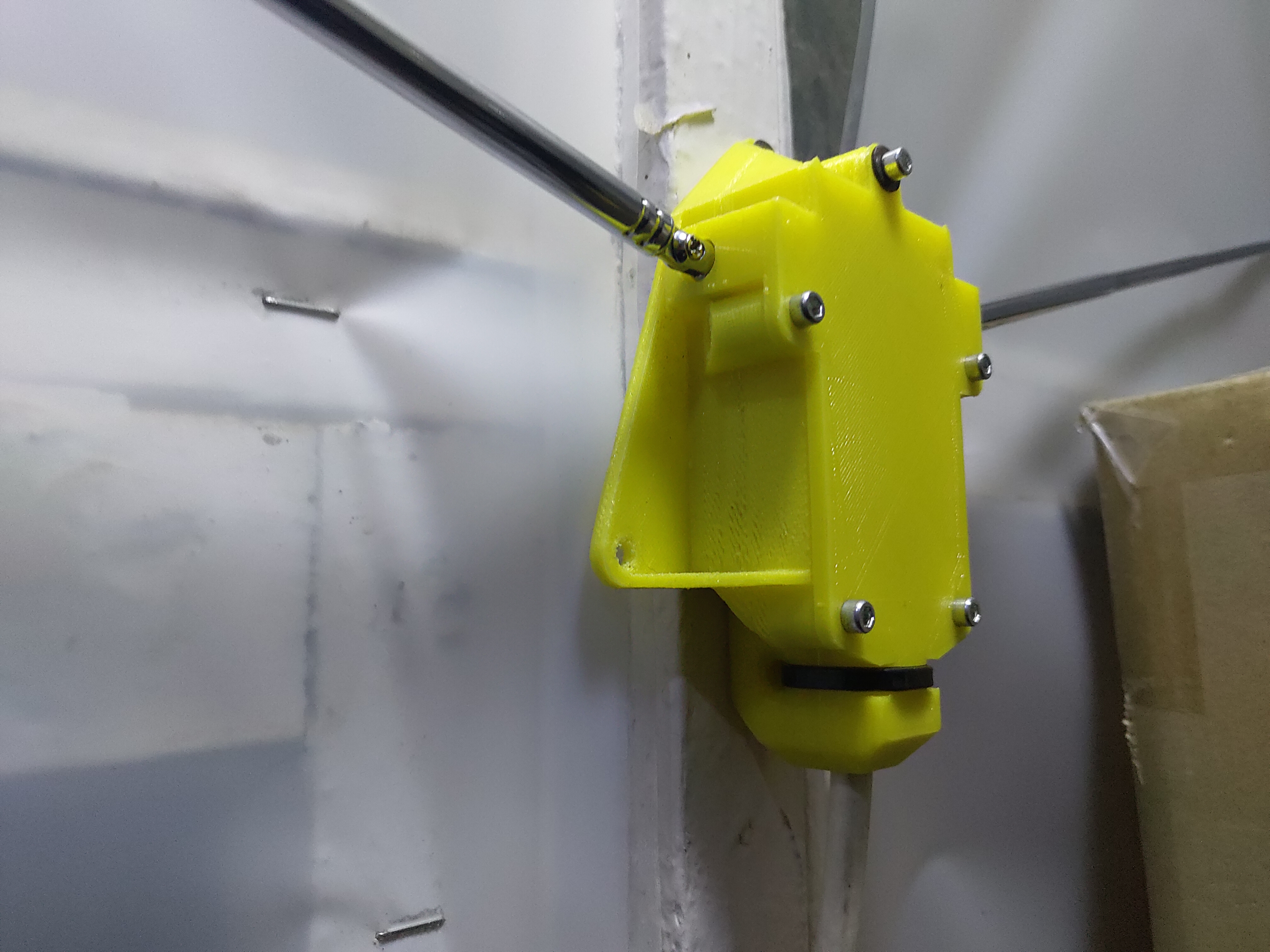 Dijital televizyon için anten (Plastik Aparattır!!!)