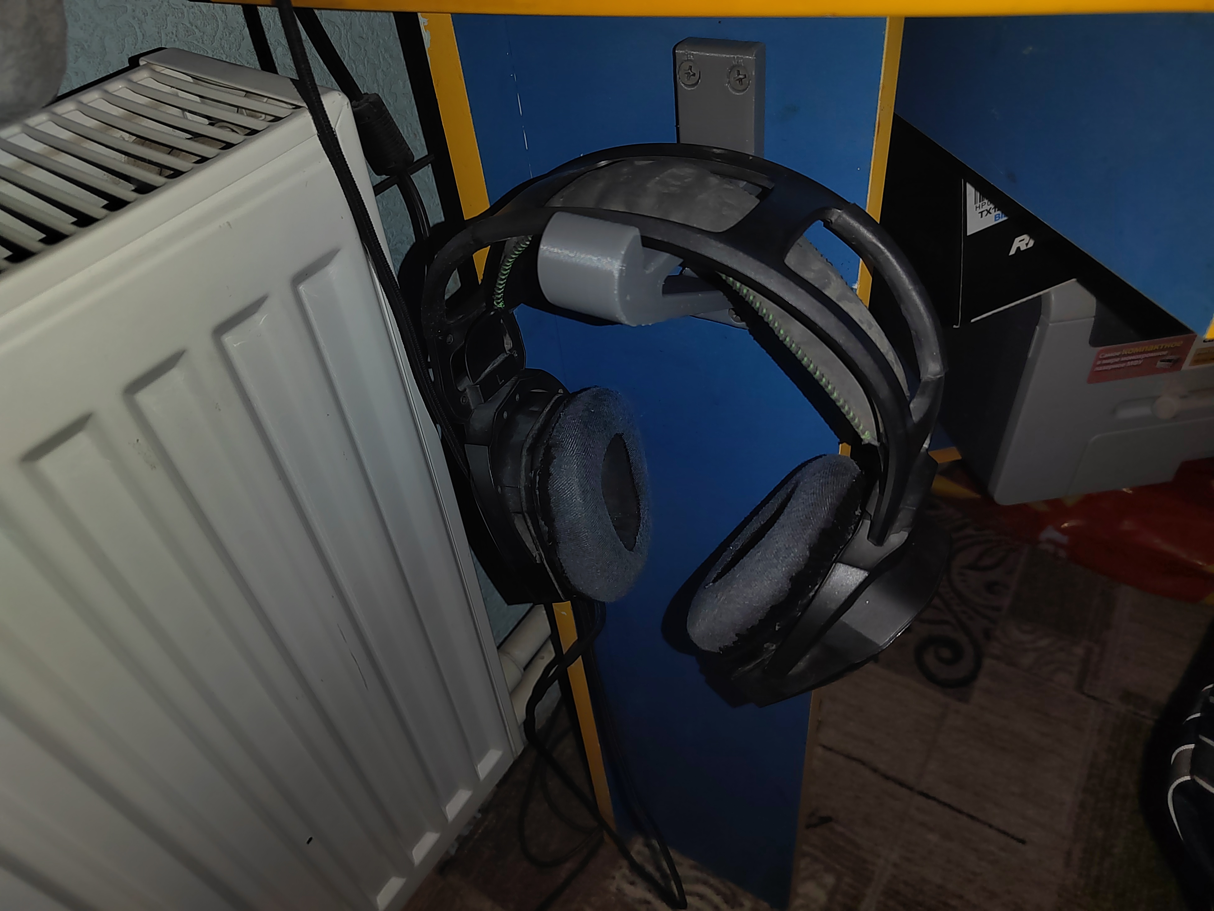 Kulaklık sahibi (Plastik Aparattır!!!)