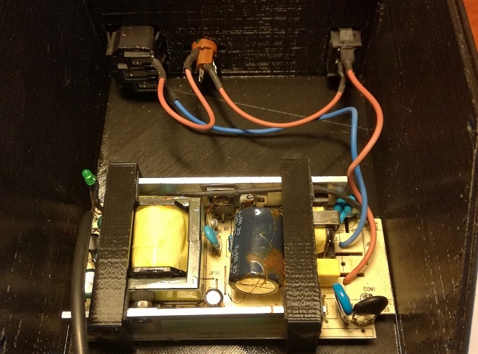 Güç kaynağı muhafazası RD DPS3012 (Plastik Aparattır!!!)