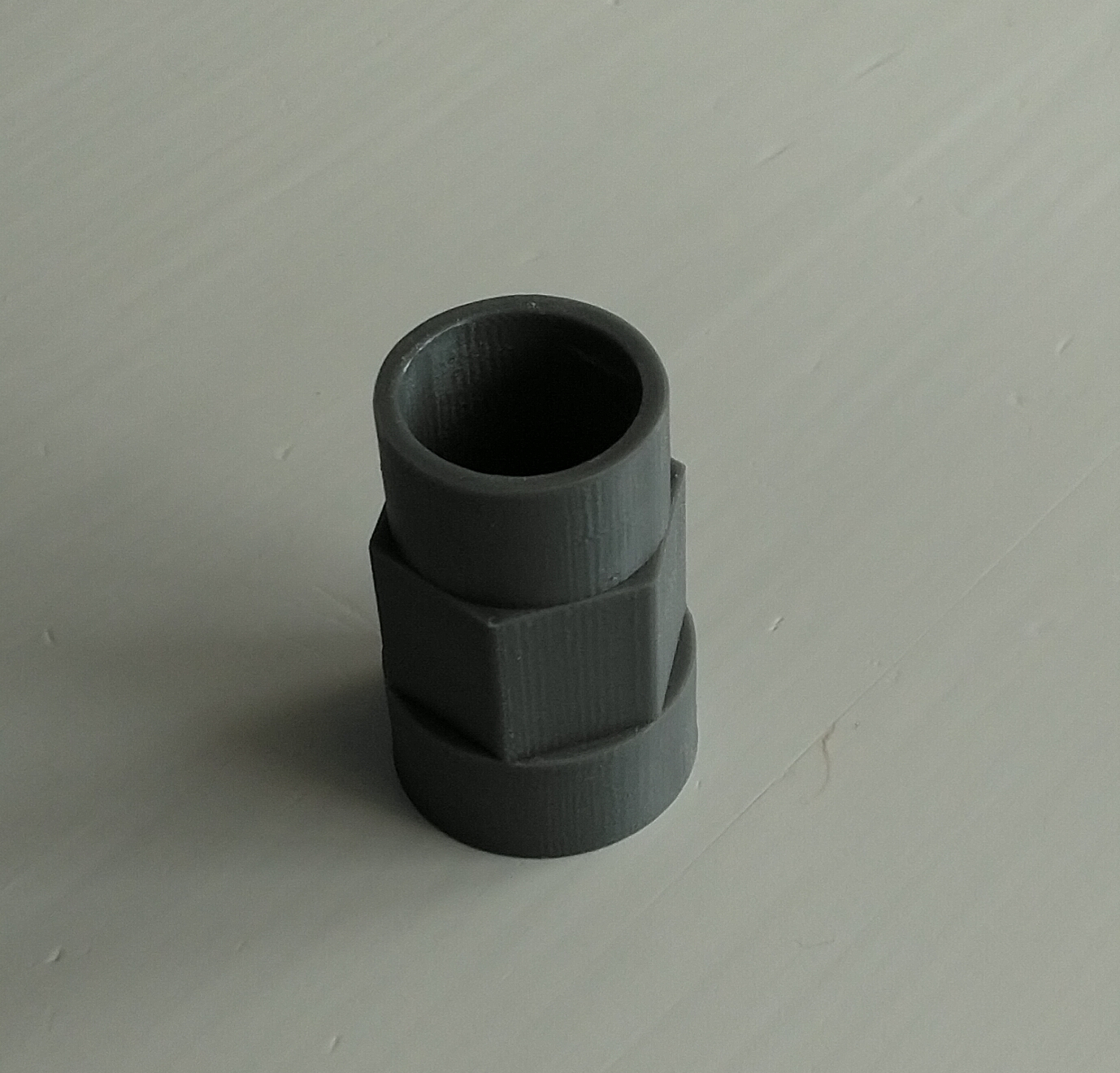 20 ve 16 mm havalandırıcılar için anahtar (Plastik Aparattır!!!)