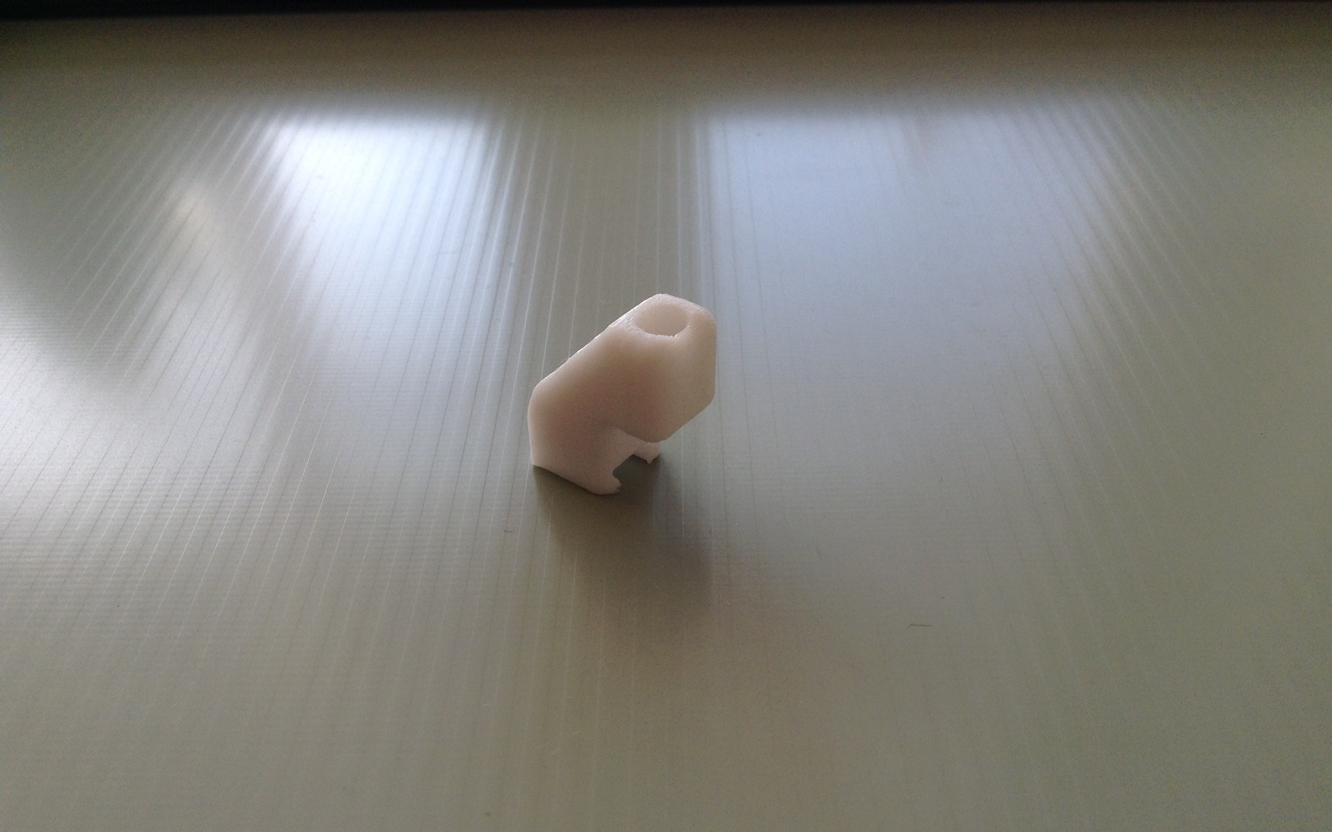 Mandrel, çubuğu Brül & Kjaer cihazlarının alt bölümlerindeki BIC sapından sabitlemek için. (Plastik Aparattır!!!) Mandrel, çubuğu Brül & Kjaer cihazlarının alt bölümlerindeki BIC sapından sabitlemek için. (Plastik Aparattır!!!)