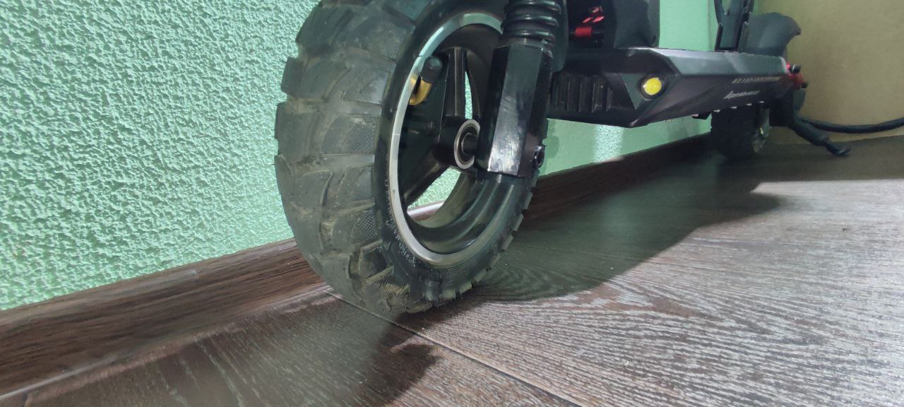 Kugoo M4 Pro artı ön şok emicilerinin fişi (Plastik Aparattır!!!)