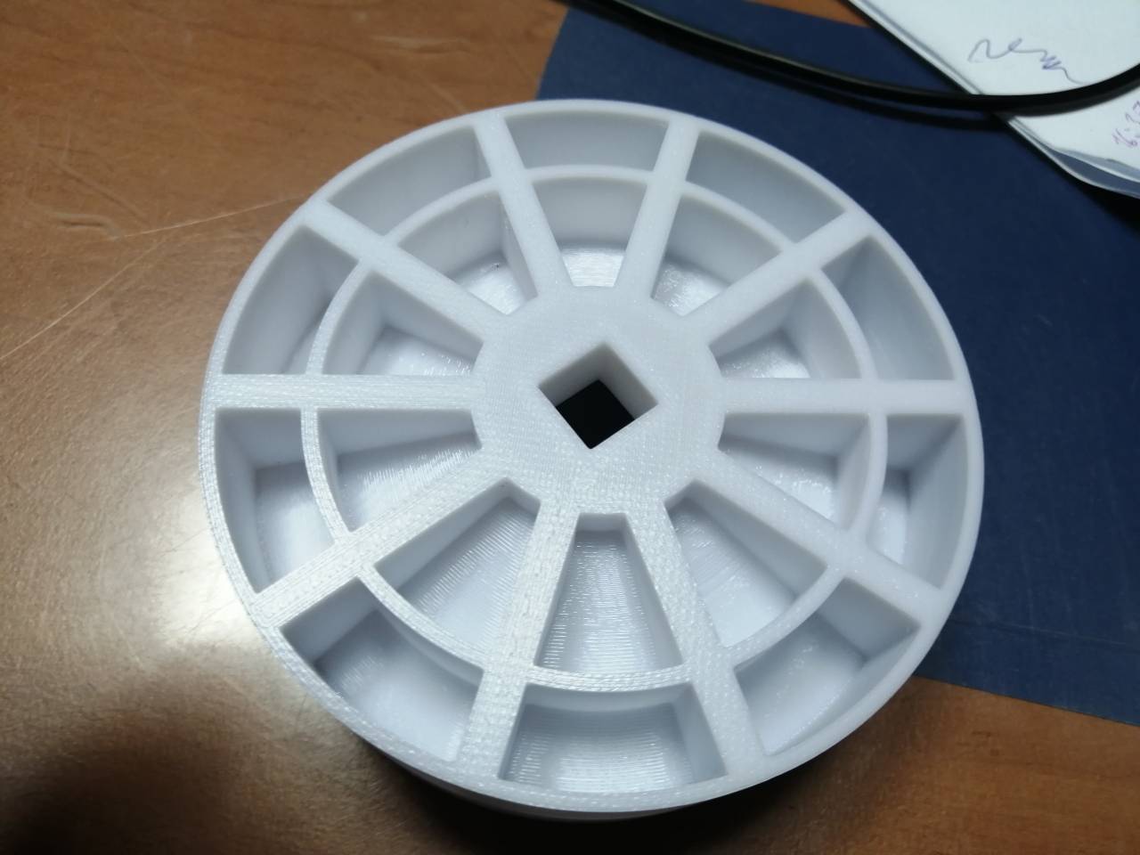 Vaz Yağ Filtresi D93 10 Yüz (Plastik Aparattır!!!)