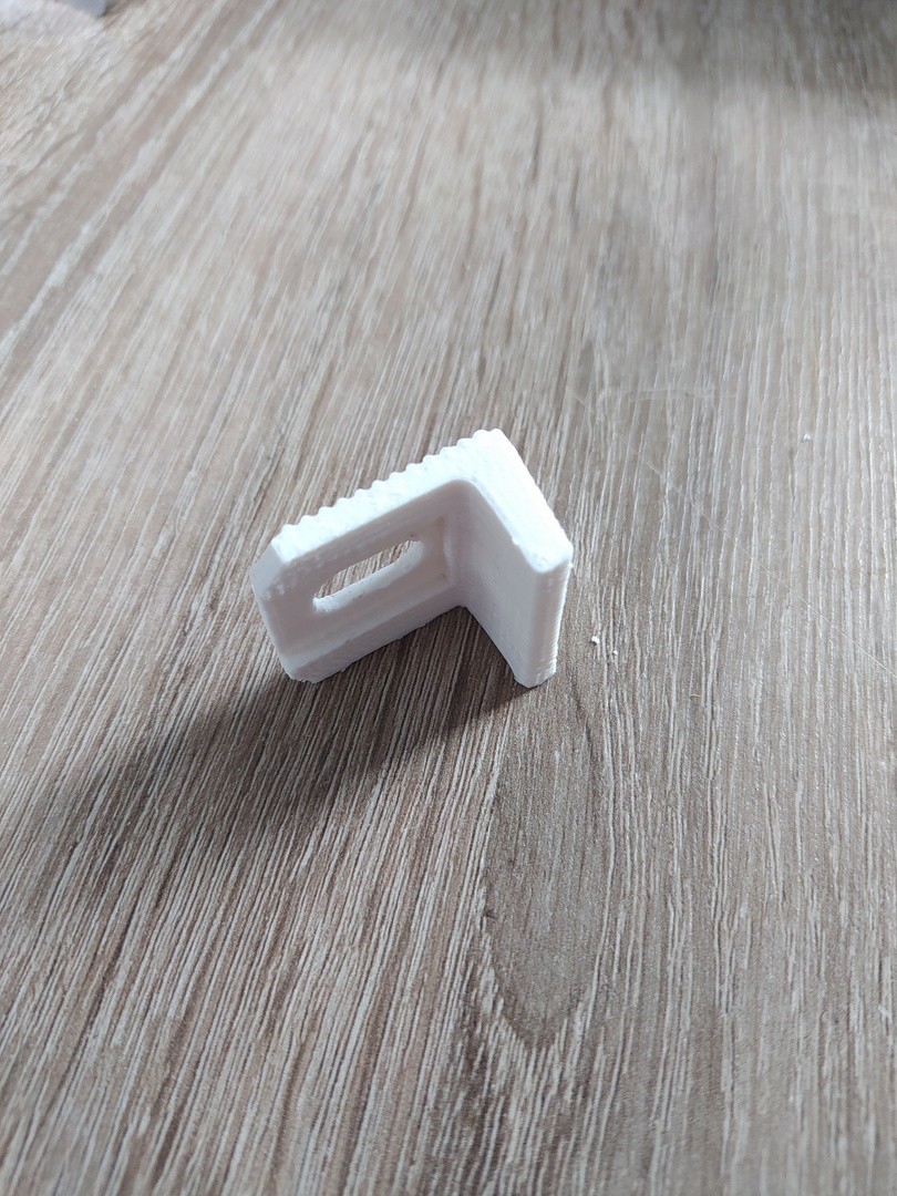 Zake'nin kapısının boofer (G şeklindeki) Lada, 8450031925 (Plastik Aparattır!!!)