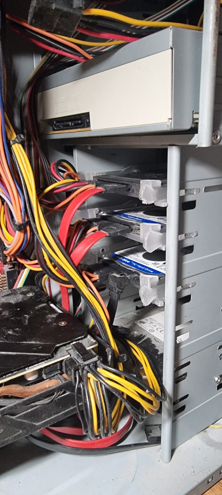 HDD 2.5 ila HDD 3.5 (Plastik Aparattır!!!) HDD 2.5 ila HDD 3.5 (Plastik Aparattır!!!)