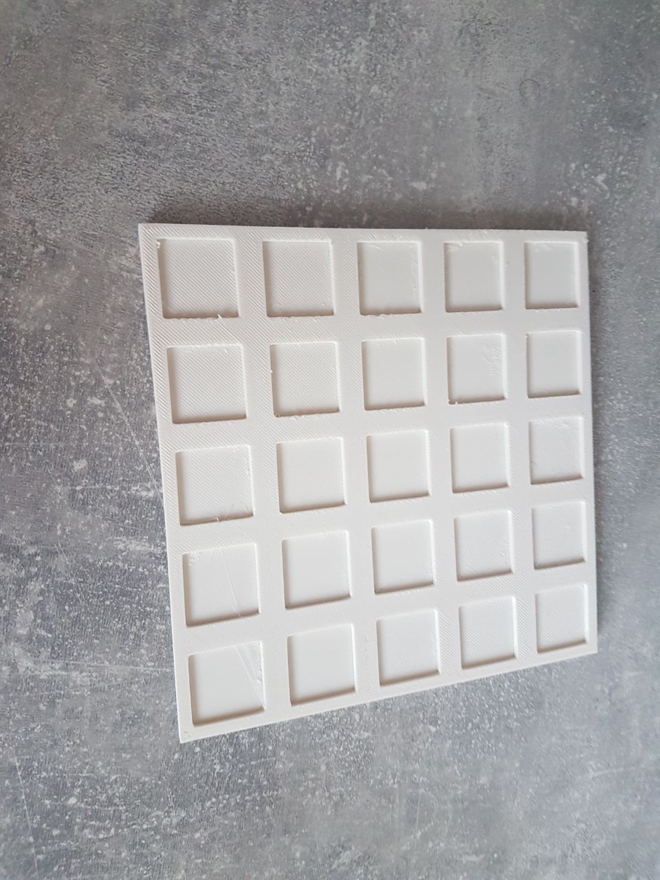 Fayans 15 X 15 (Plastik Aparattır!!!)