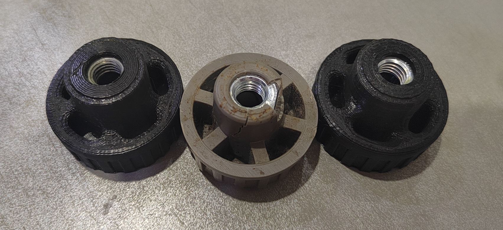 2 kanat buzdolabı için ön bacak (muhtemelen şeker) (Plastik Aparattır!!!)