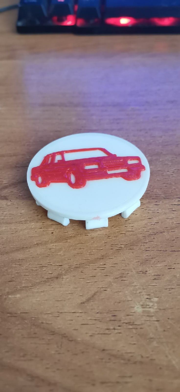 Bir döküm diskinin kapağı. (Plastik Aparattır!!!)