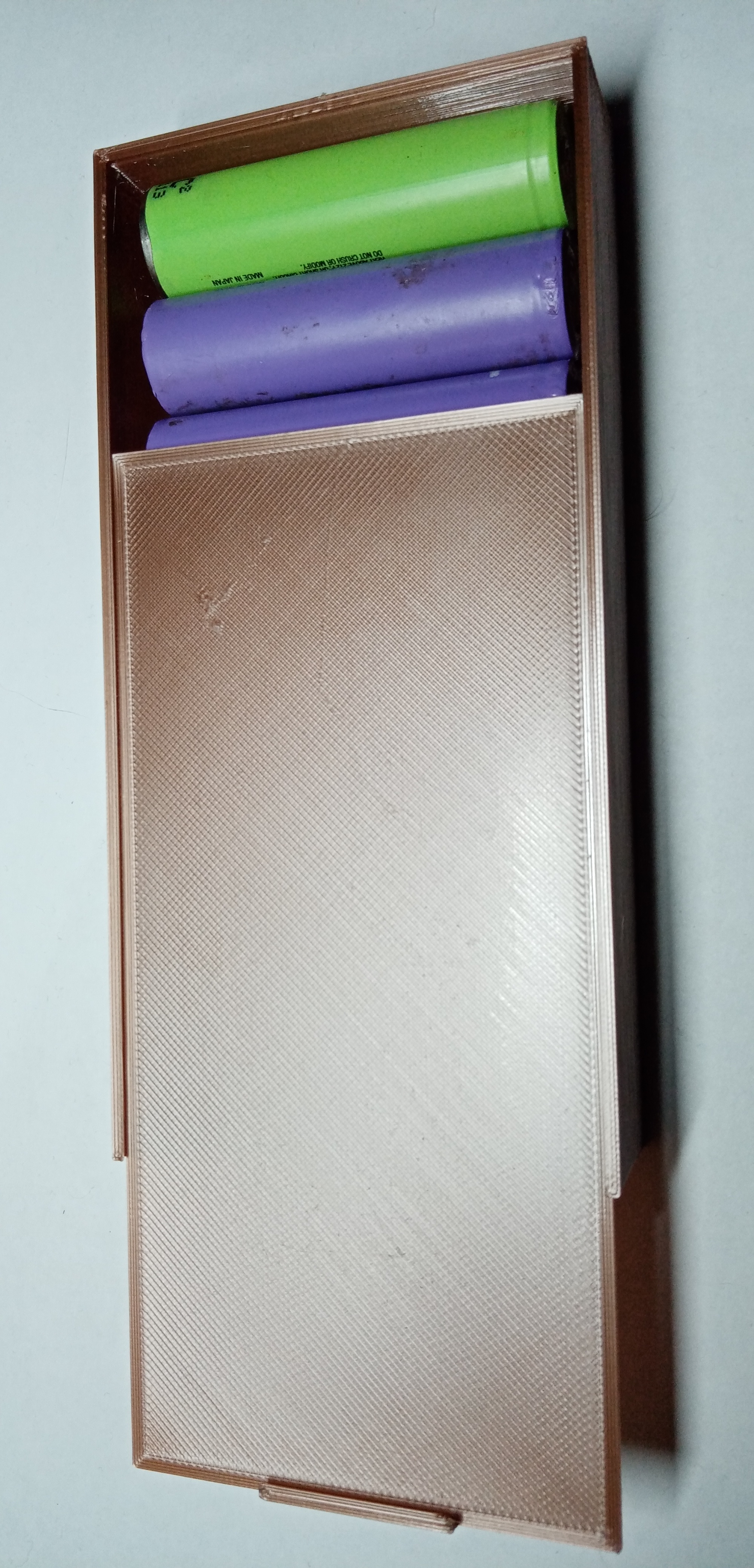 Boks 18650 8pcs. (Plastik Aparattır!!!)