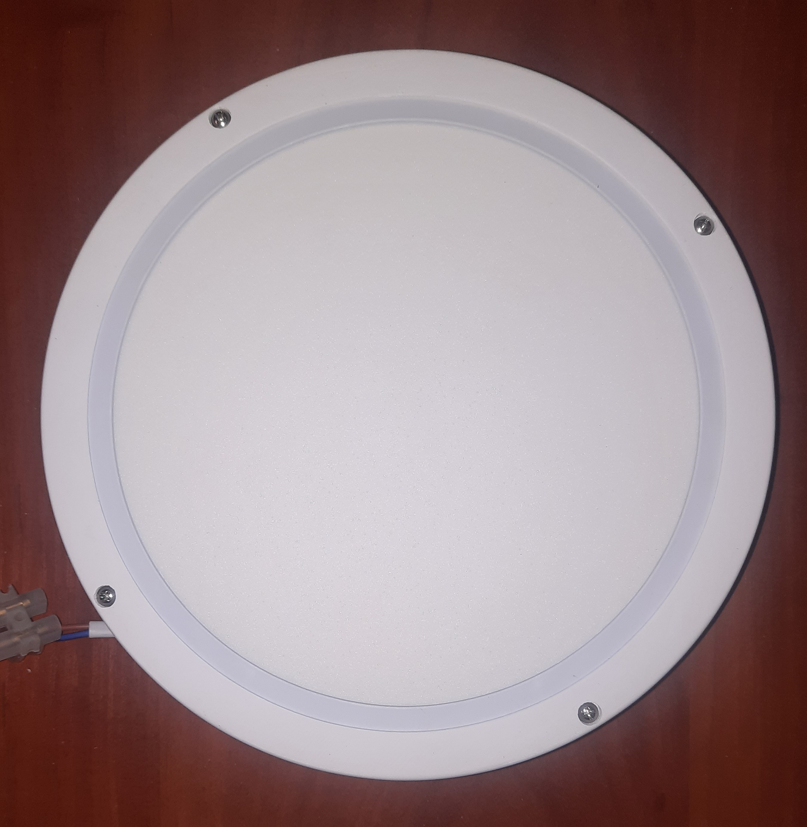 Entegre bir yapılı -LED DARV15ELC LED için gövde, kendi kendine dokunma vidasında sabitleme ile (Plastik Aparattır!!!) Entegre bir yapılı -LED DARV15ELC LED için gövde, kendi kendine dokunma vidasında sabitleme ile (Plastik Aparattır!!!)