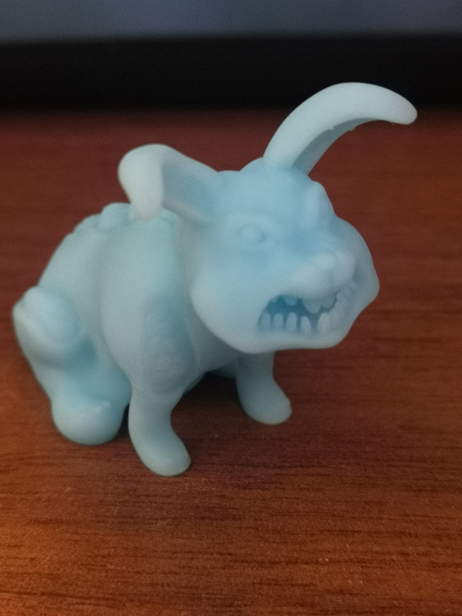 Kötü Hare Kötü Tavşan (Plastik Aparattır!!!)