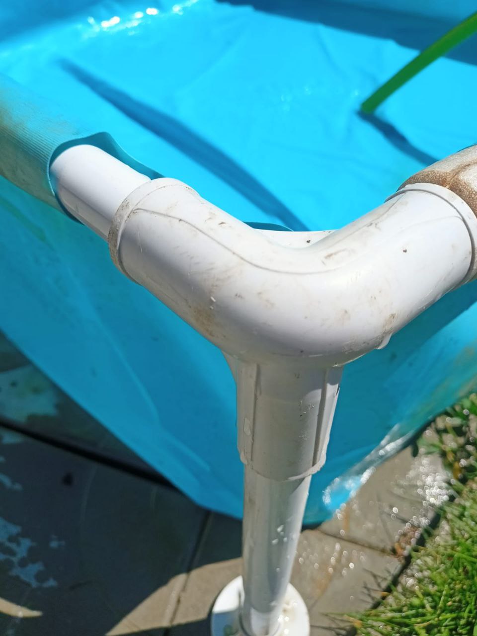 Çocuk Çerçeve Havuzunun Köşesi Intex (Plastik Aparattır!!!)