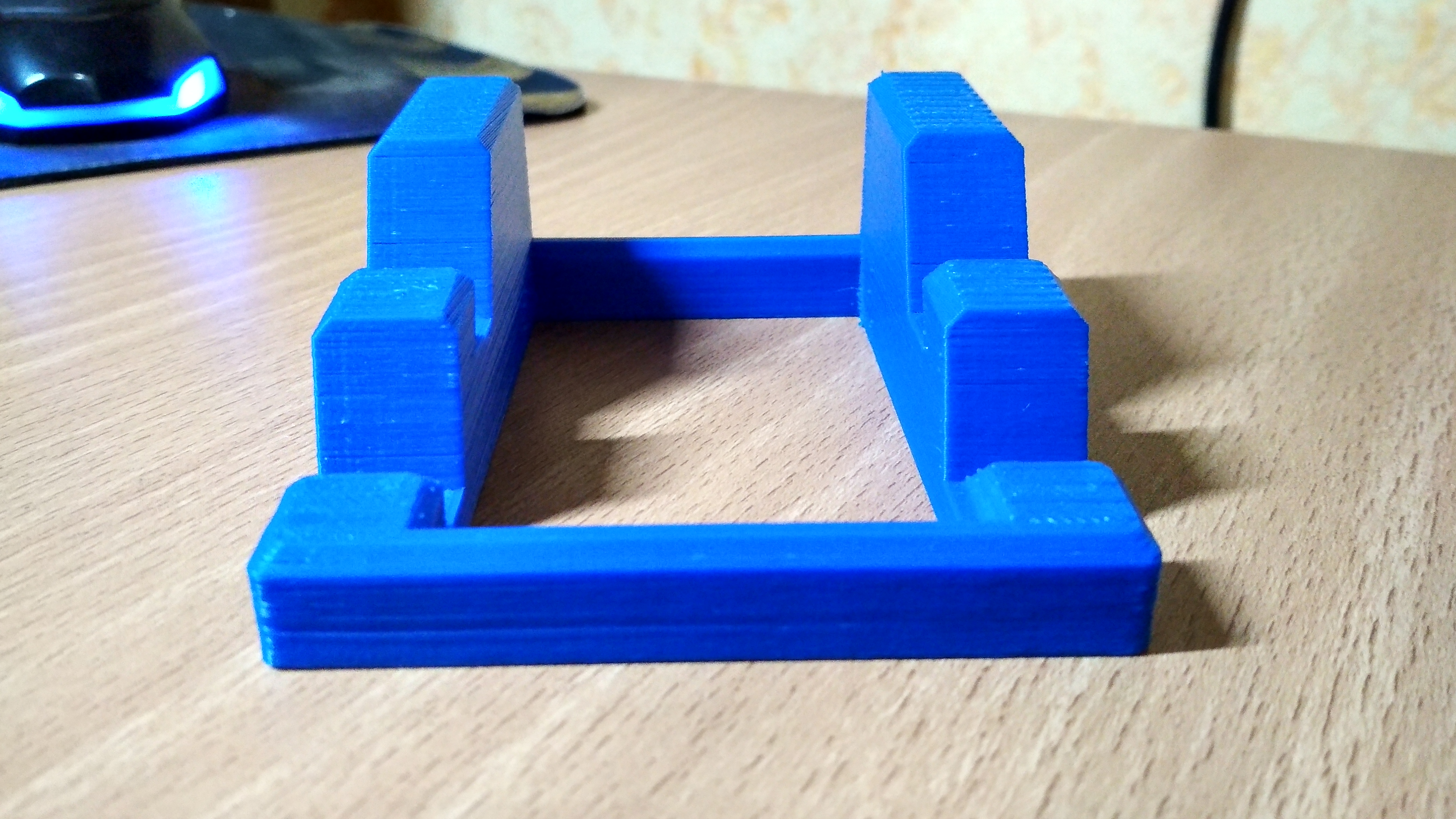 Akıllı telefon ve tablet için stand (Plastik Aparattır!!!)