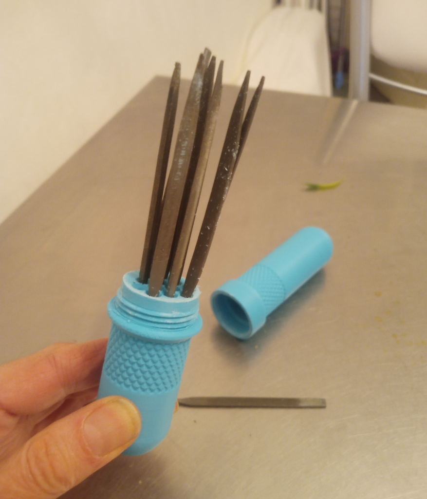 Nadfiles için organizatör (Plastik Aparattır!!!)
